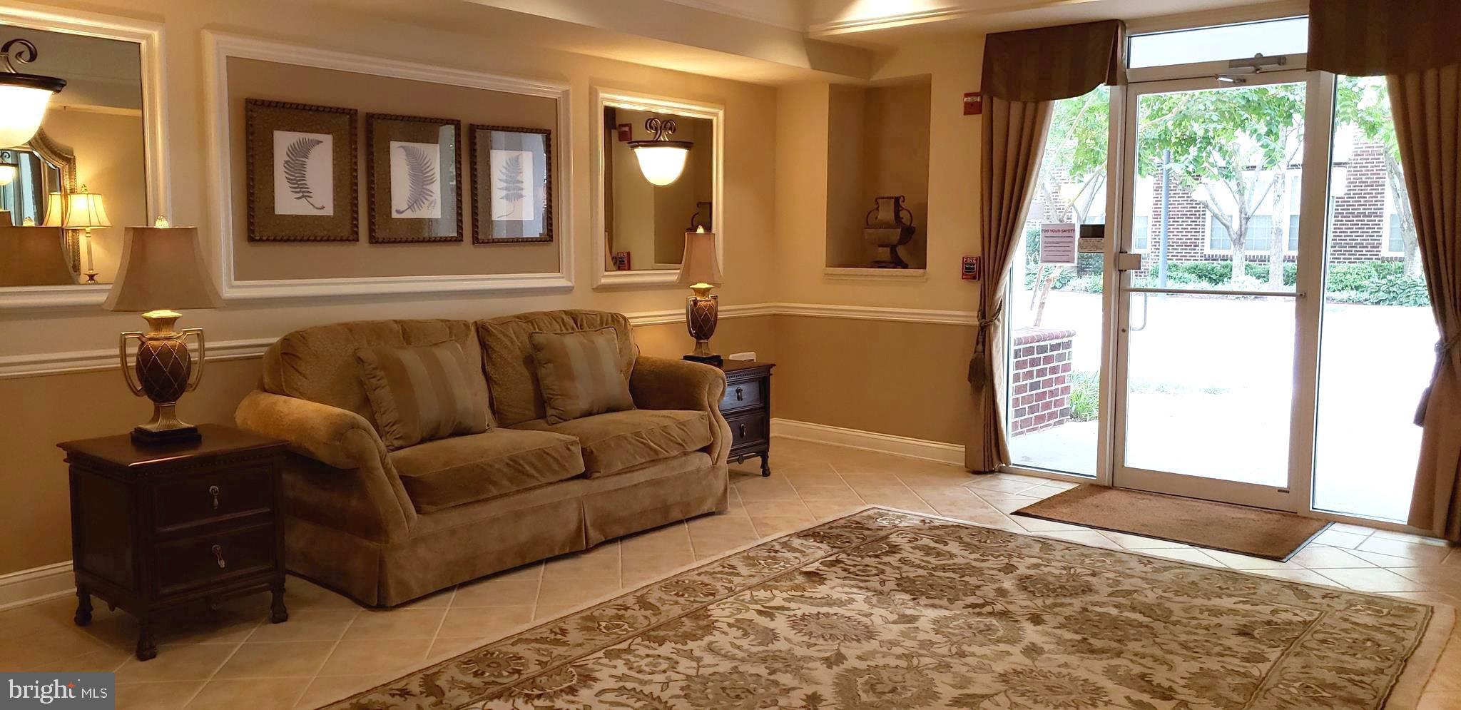 RIVER HILL - Residential Lease