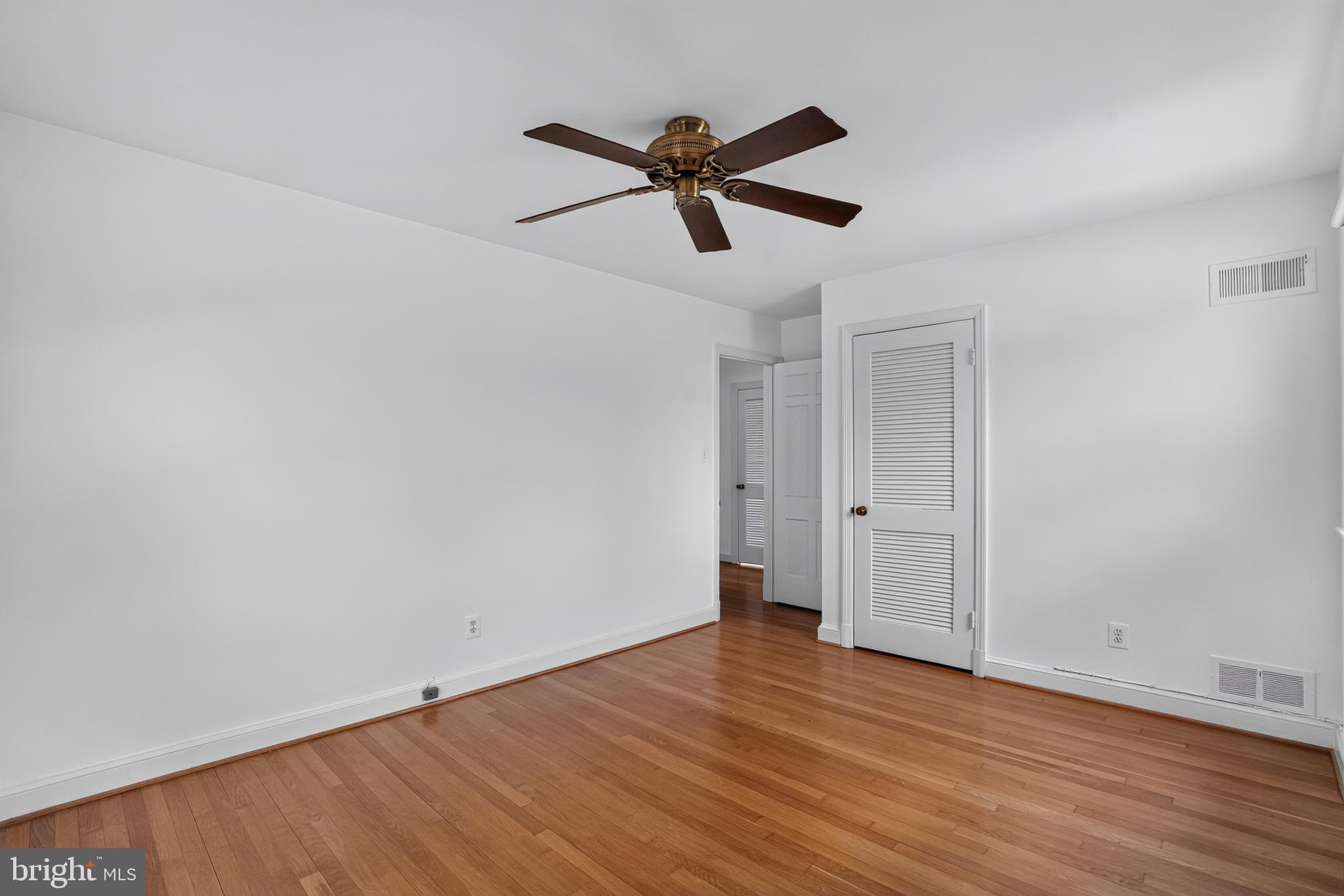 KENWOOD PARK - Residential