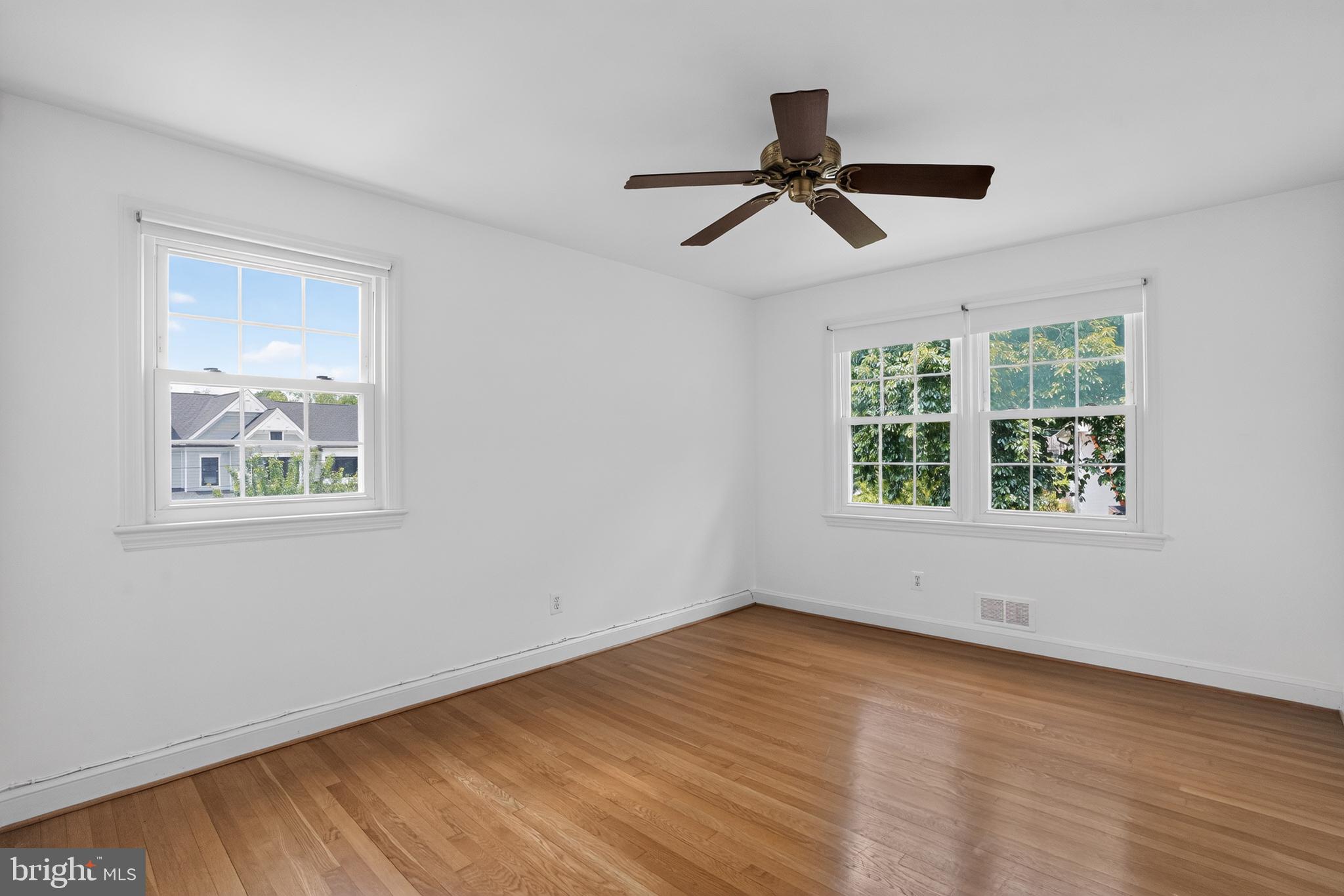 KENWOOD PARK - Residential