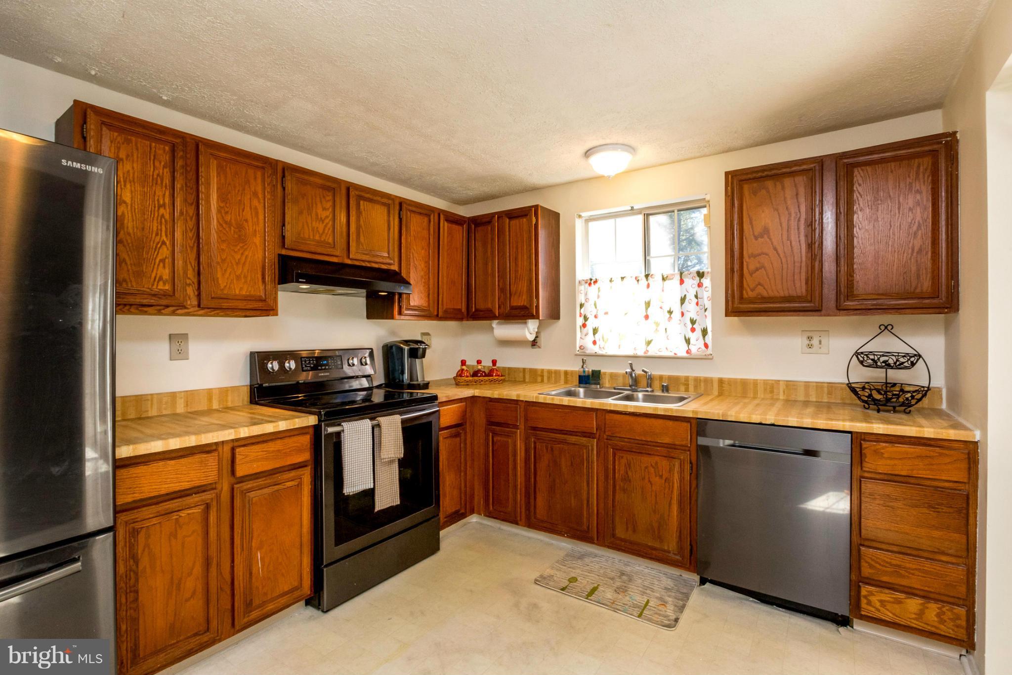BURLEIGH MANOR - Residential