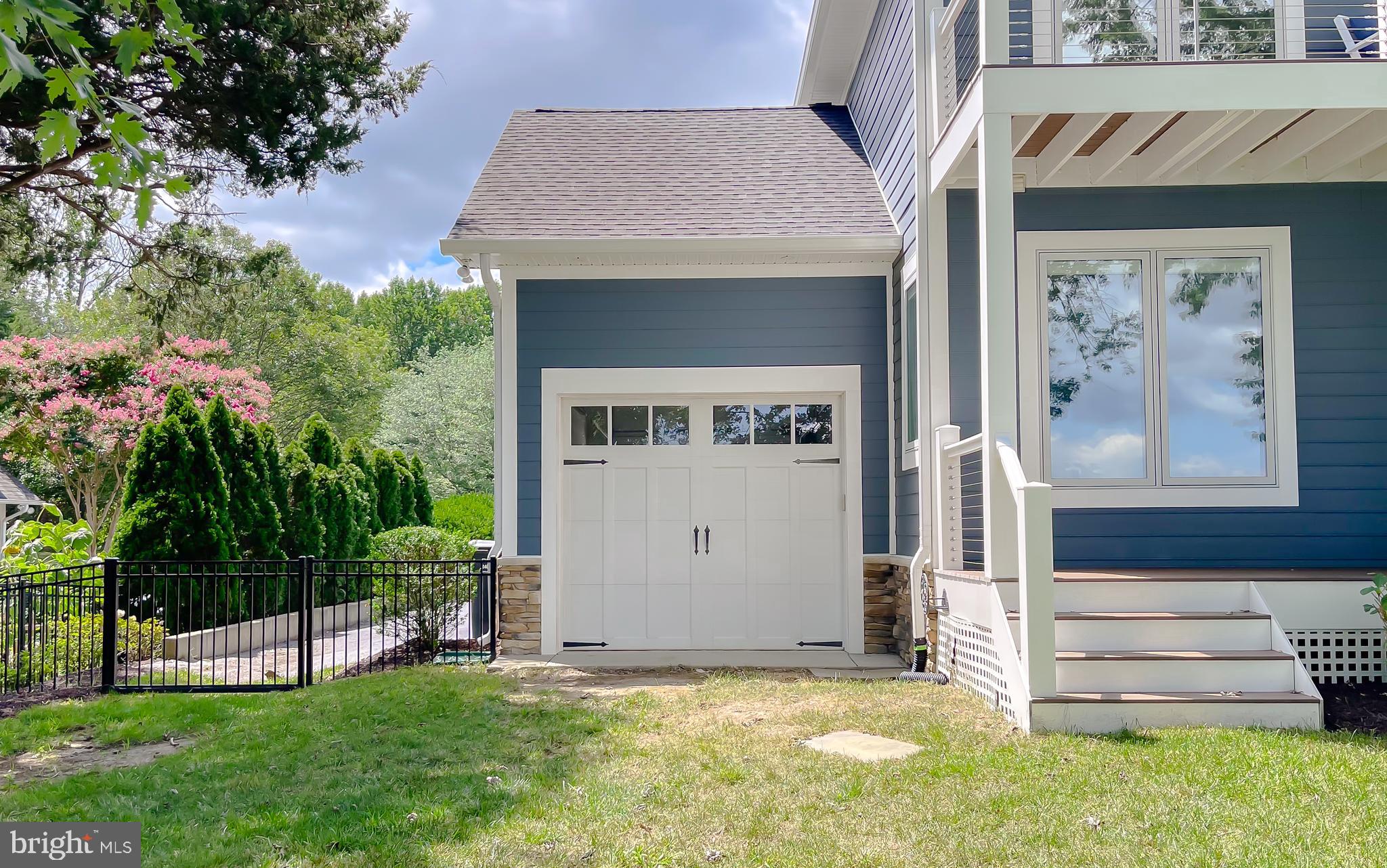 HALF PONE POINT - Residential