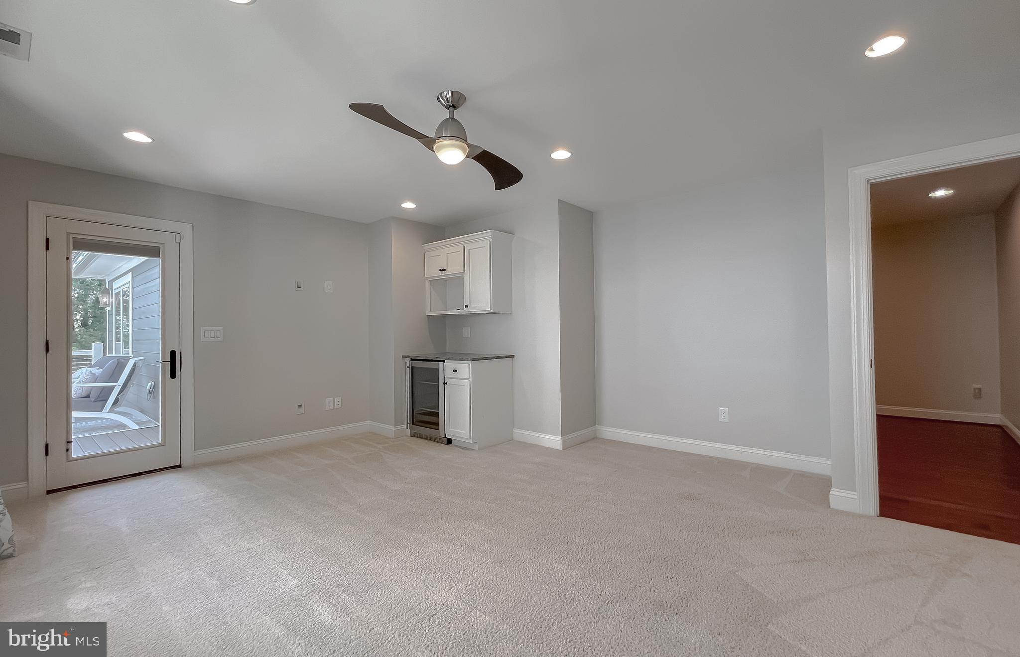 HALF PONE POINT - Residential