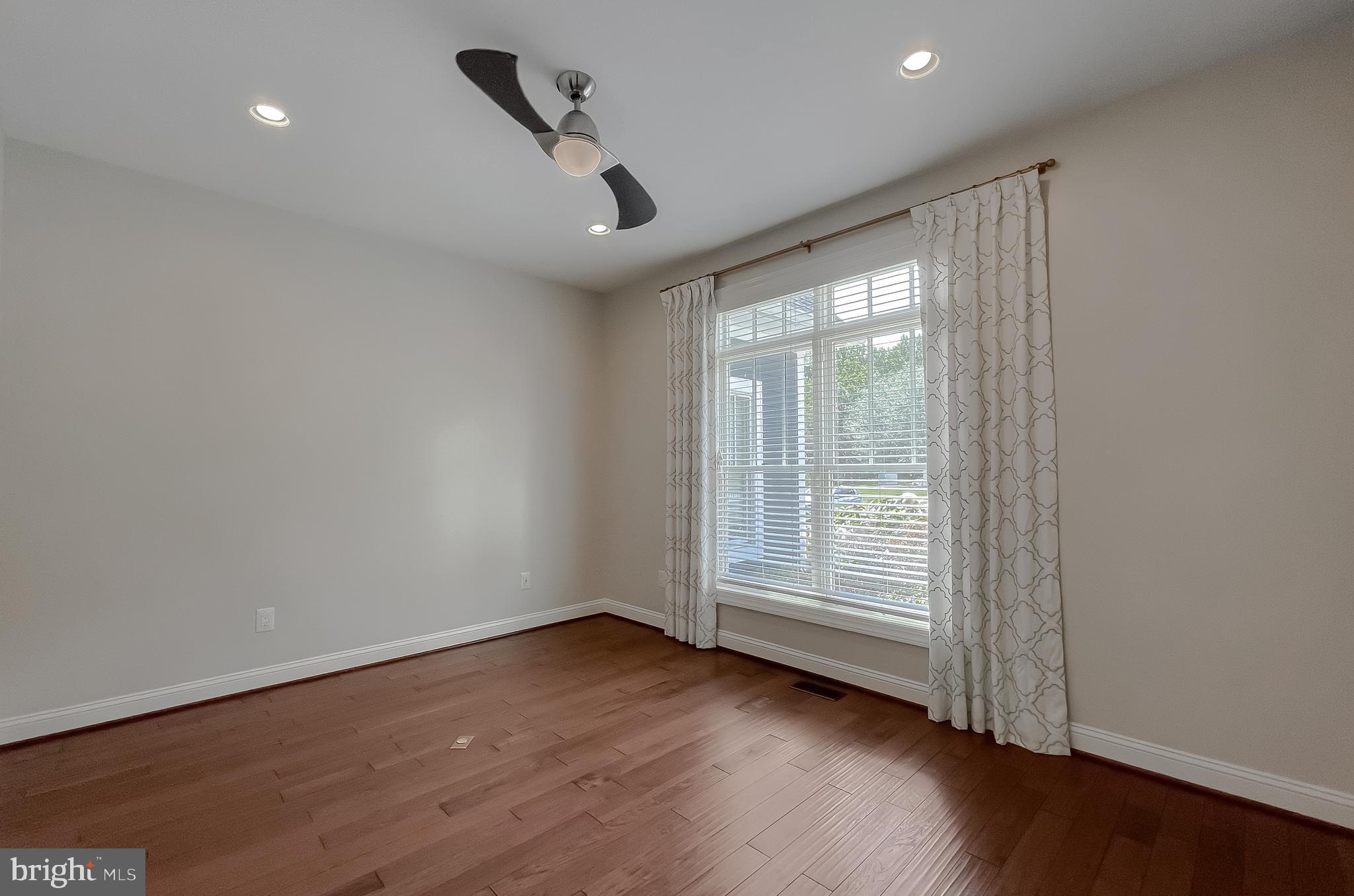 HALF PONE POINT - Residential