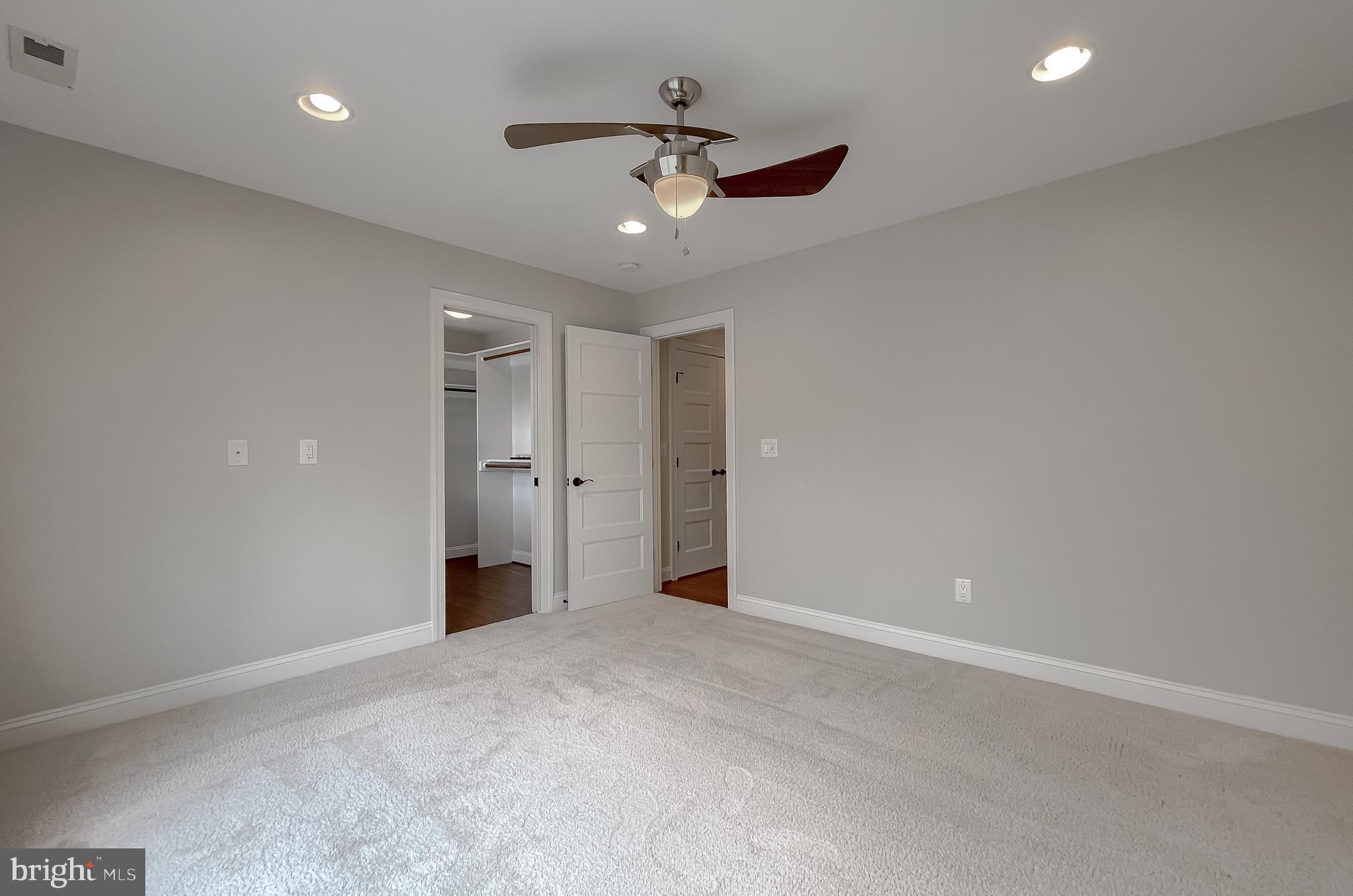 HALF PONE POINT - Residential