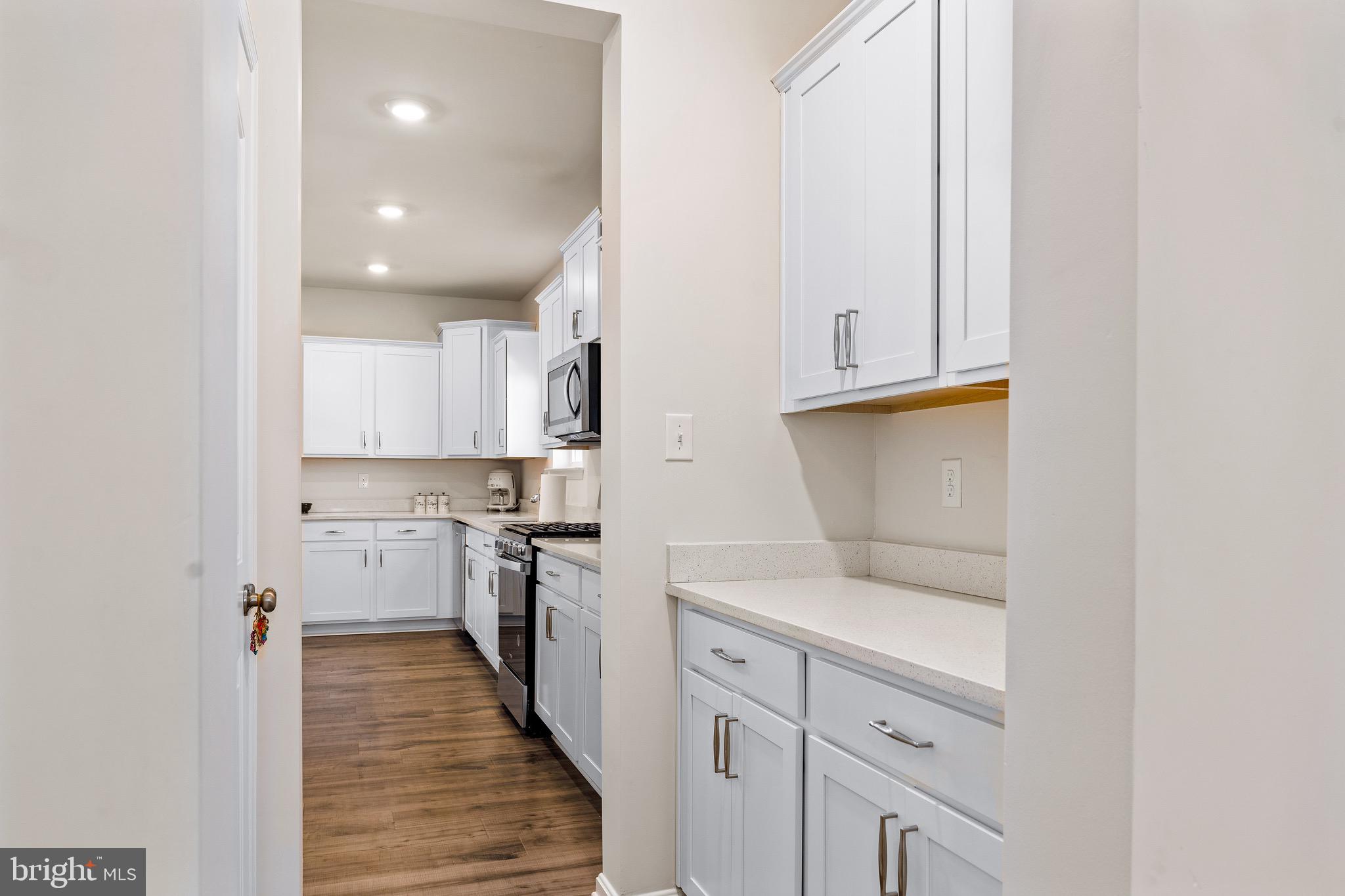 SHANNON COVE - Residential