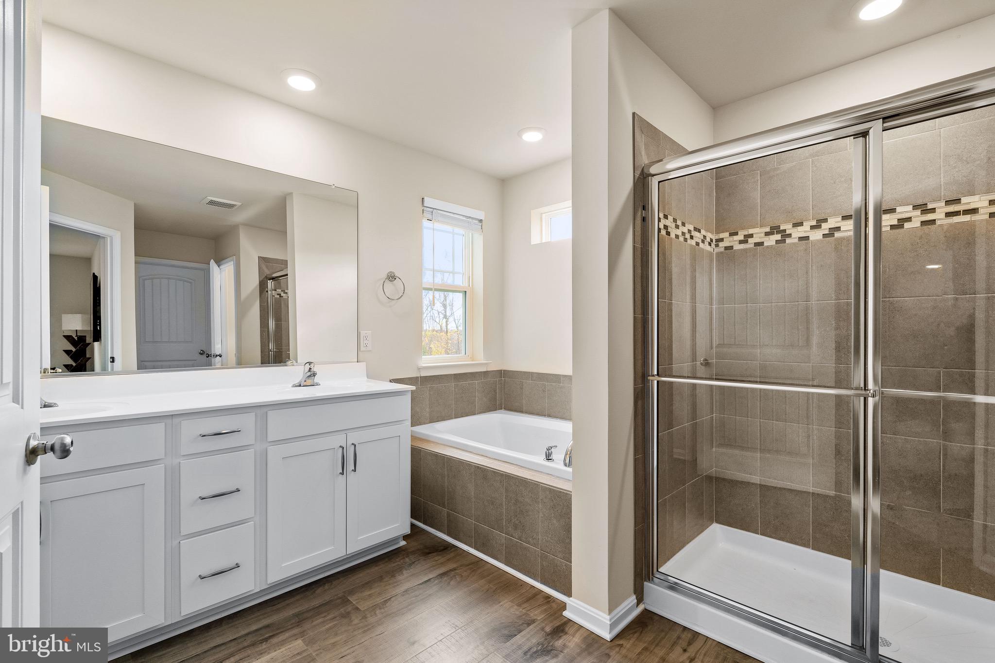 SHANNON COVE - Residential