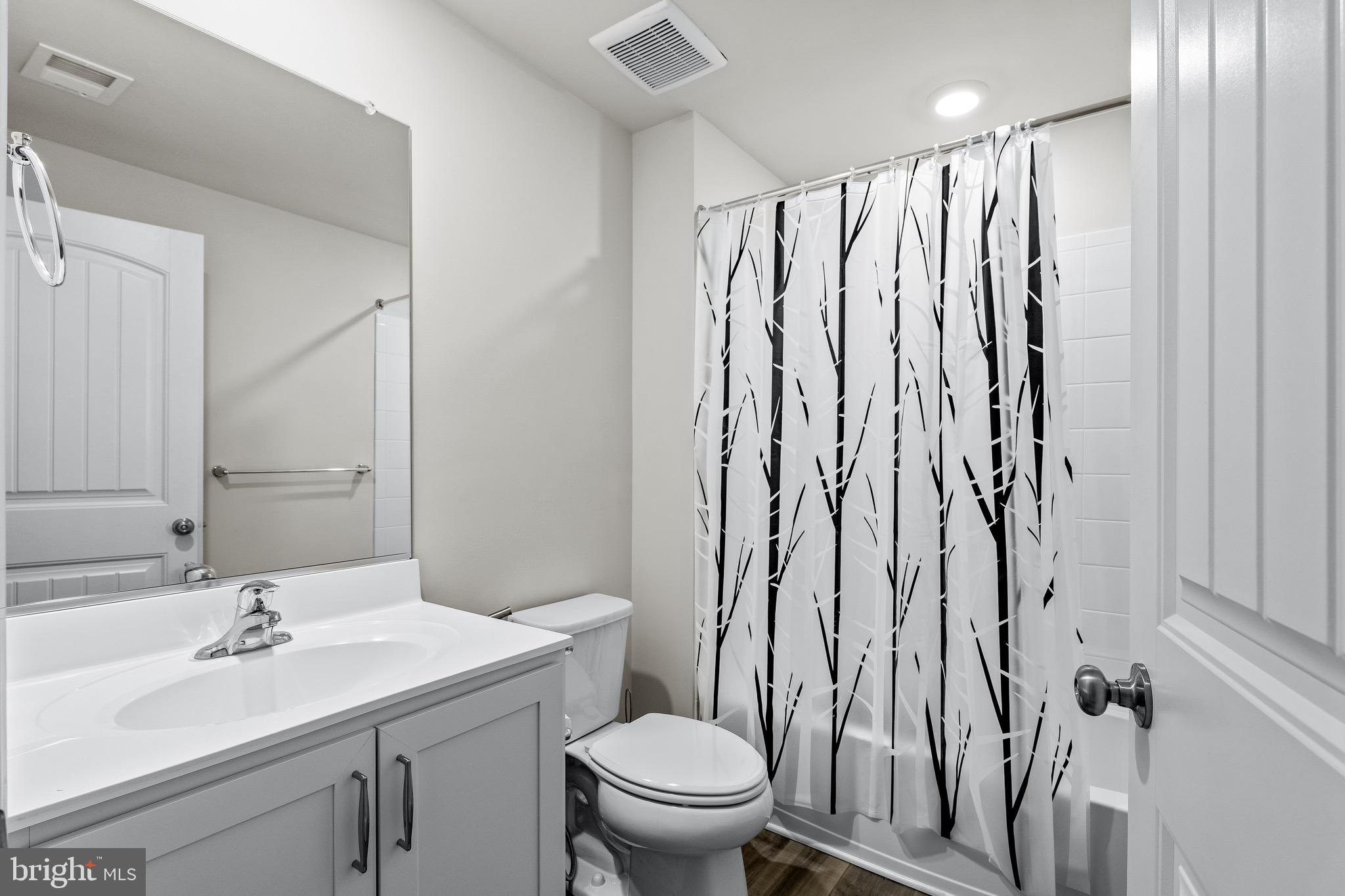 SHANNON COVE - Residential