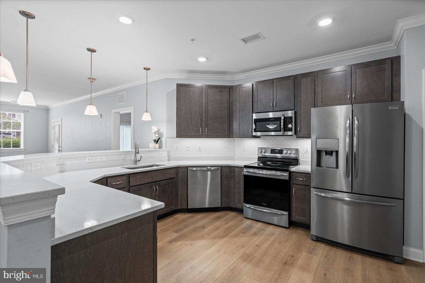 OVERLOOK AT GATEWAY - Residential