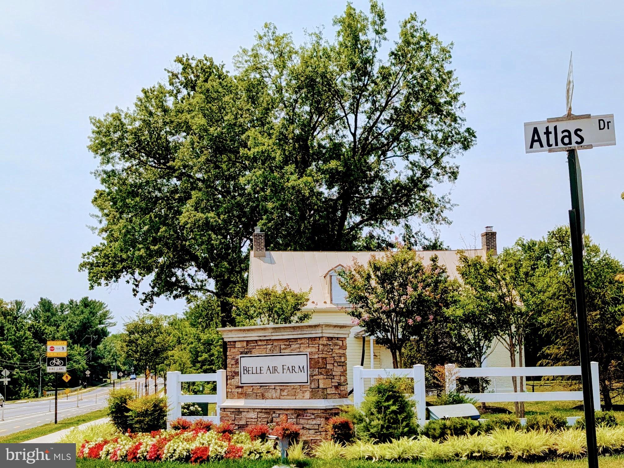 BELLE AIR TOWNHOMES - Residential