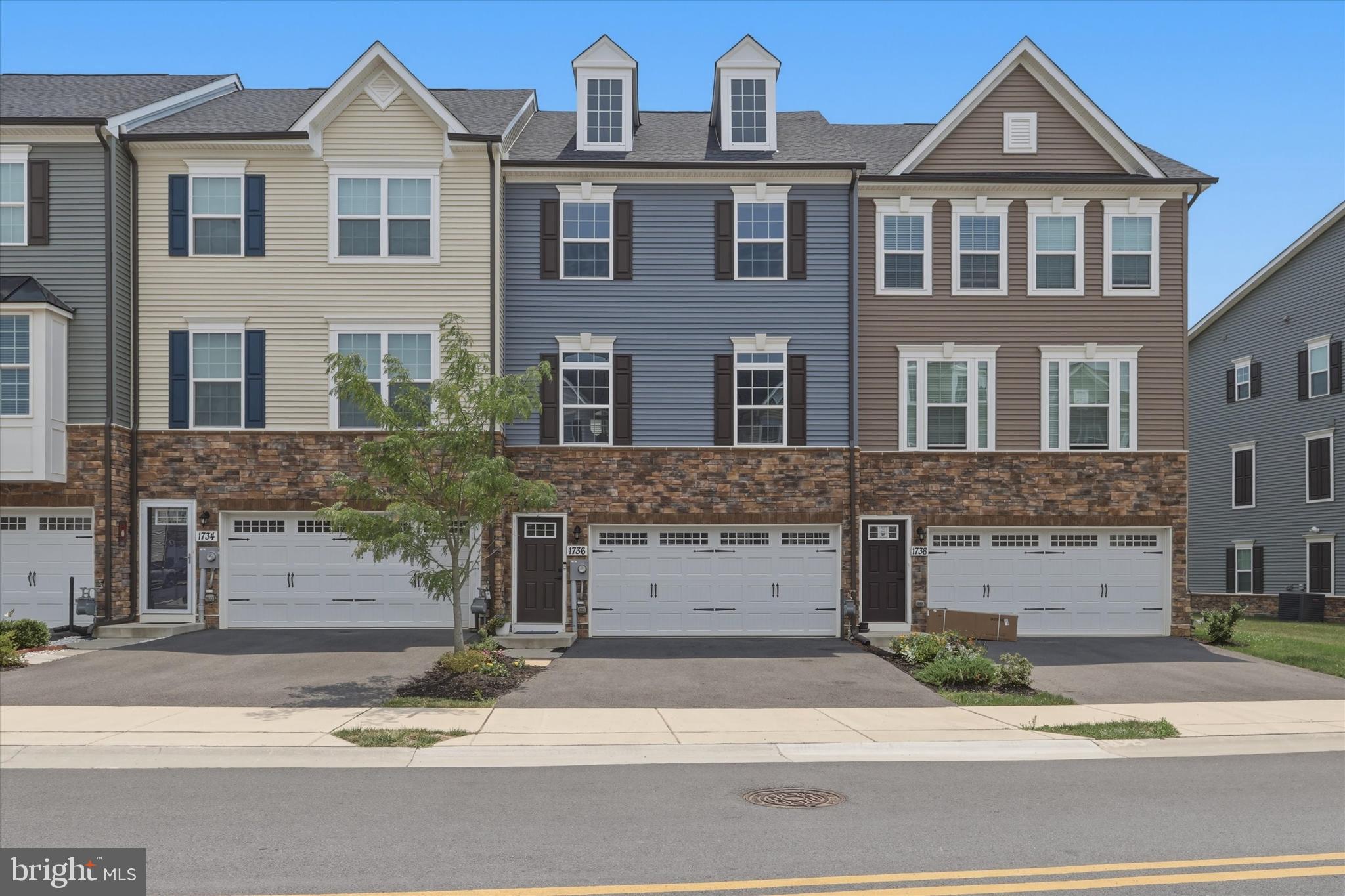 BELLE AIR TOWNHOMES - Residential