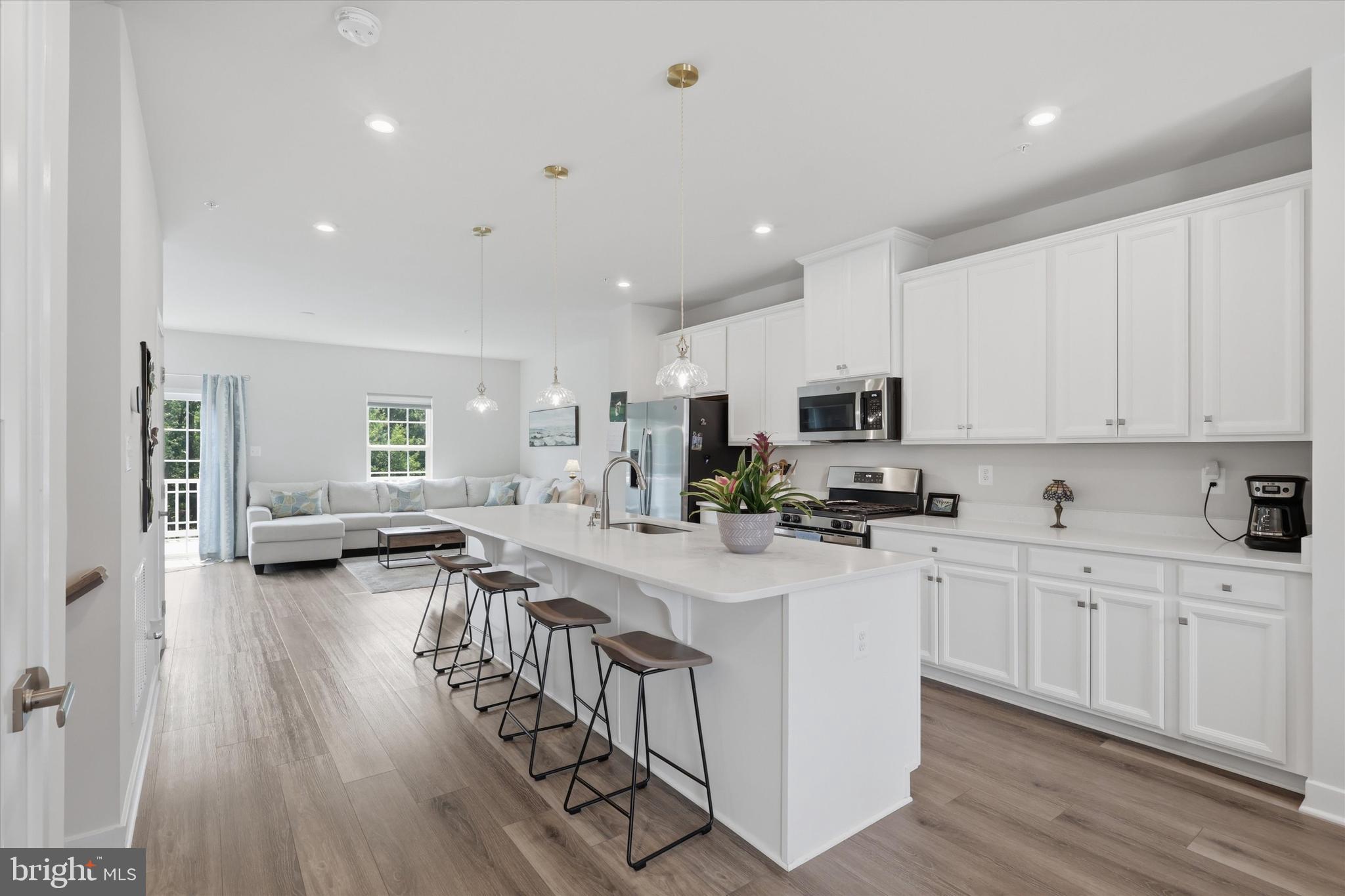 BELLE AIR TOWNHOMES - Residential