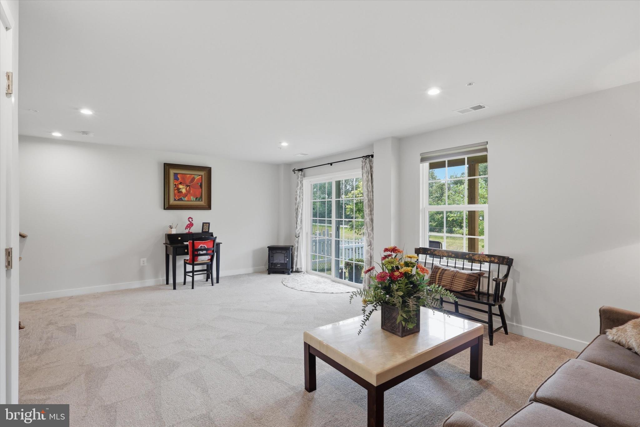 BELLE AIR TOWNHOMES - Residential