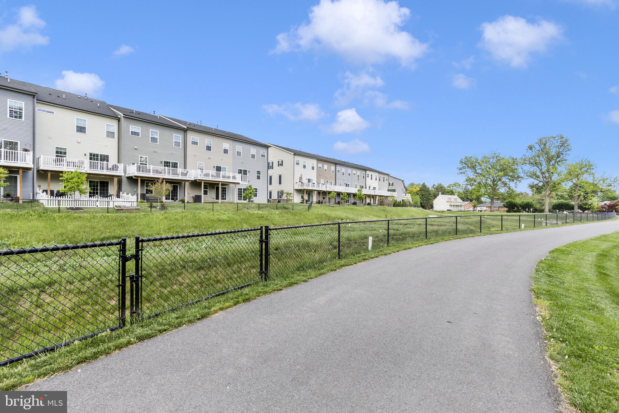 BELLE AIR TOWNHOMES - Residential