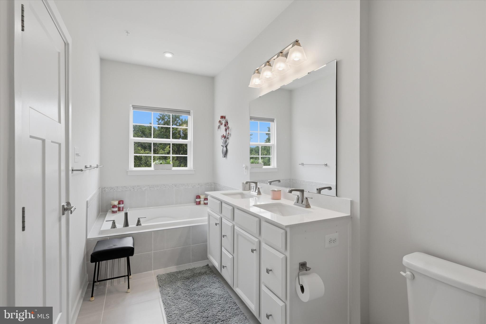 BELLE AIR TOWNHOMES - Residential