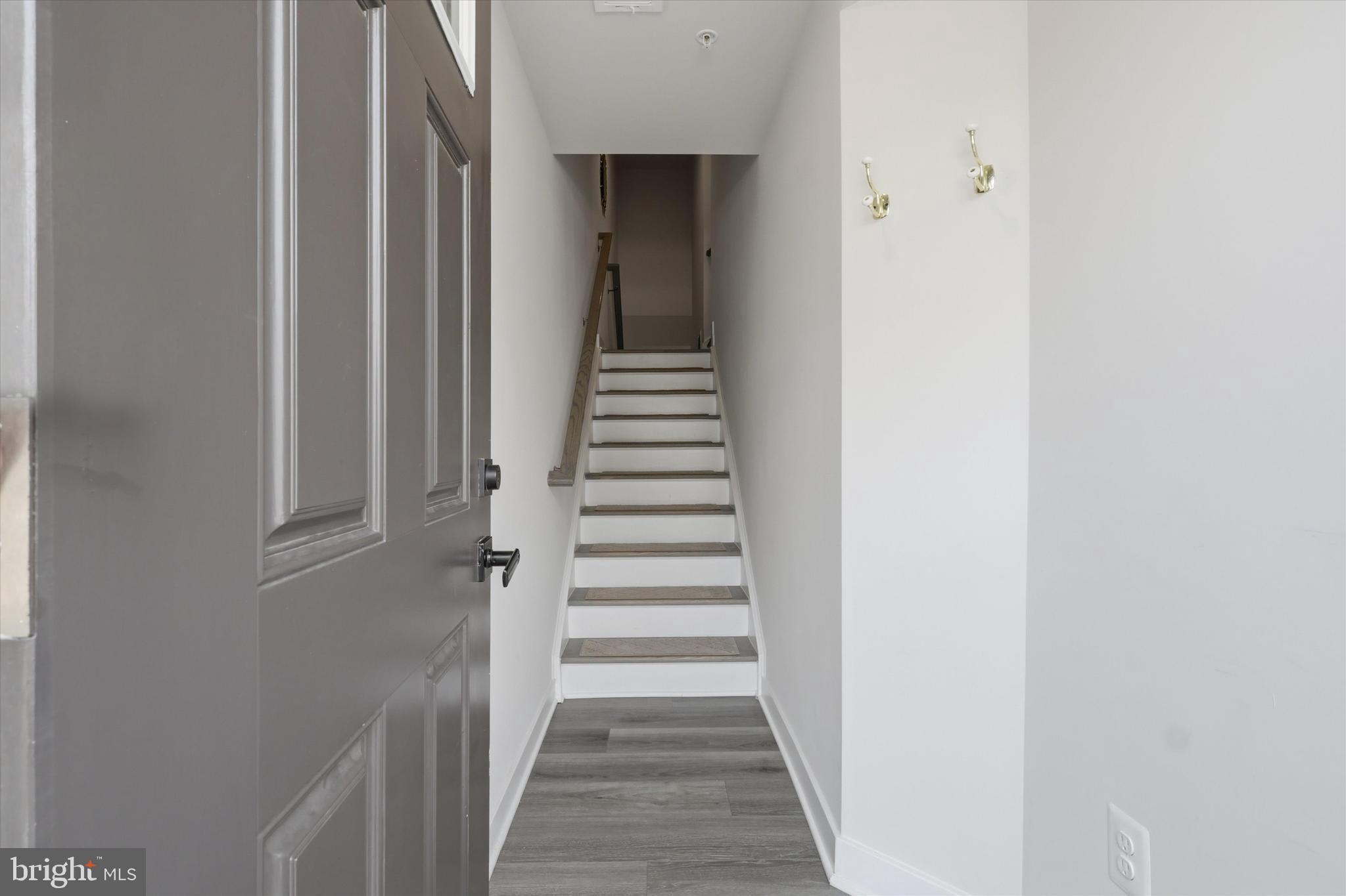 BELLE AIR TOWNHOMES - Residential