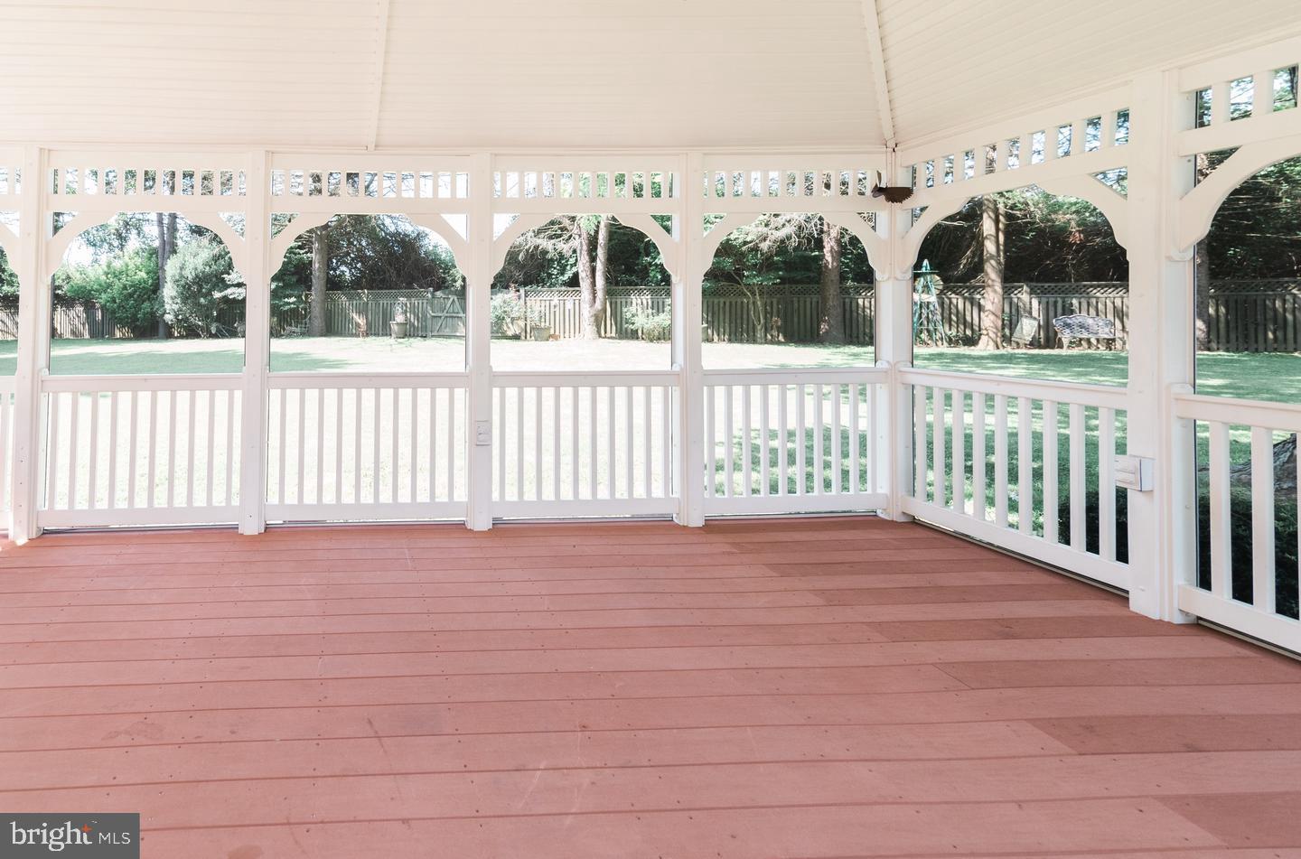 COLONIAL ACRES - Residential Lease