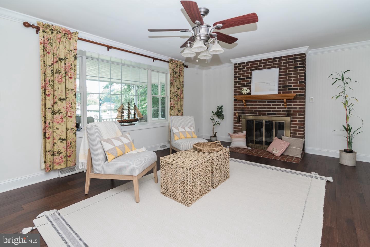 COLONIAL ACRES - Residential Lease