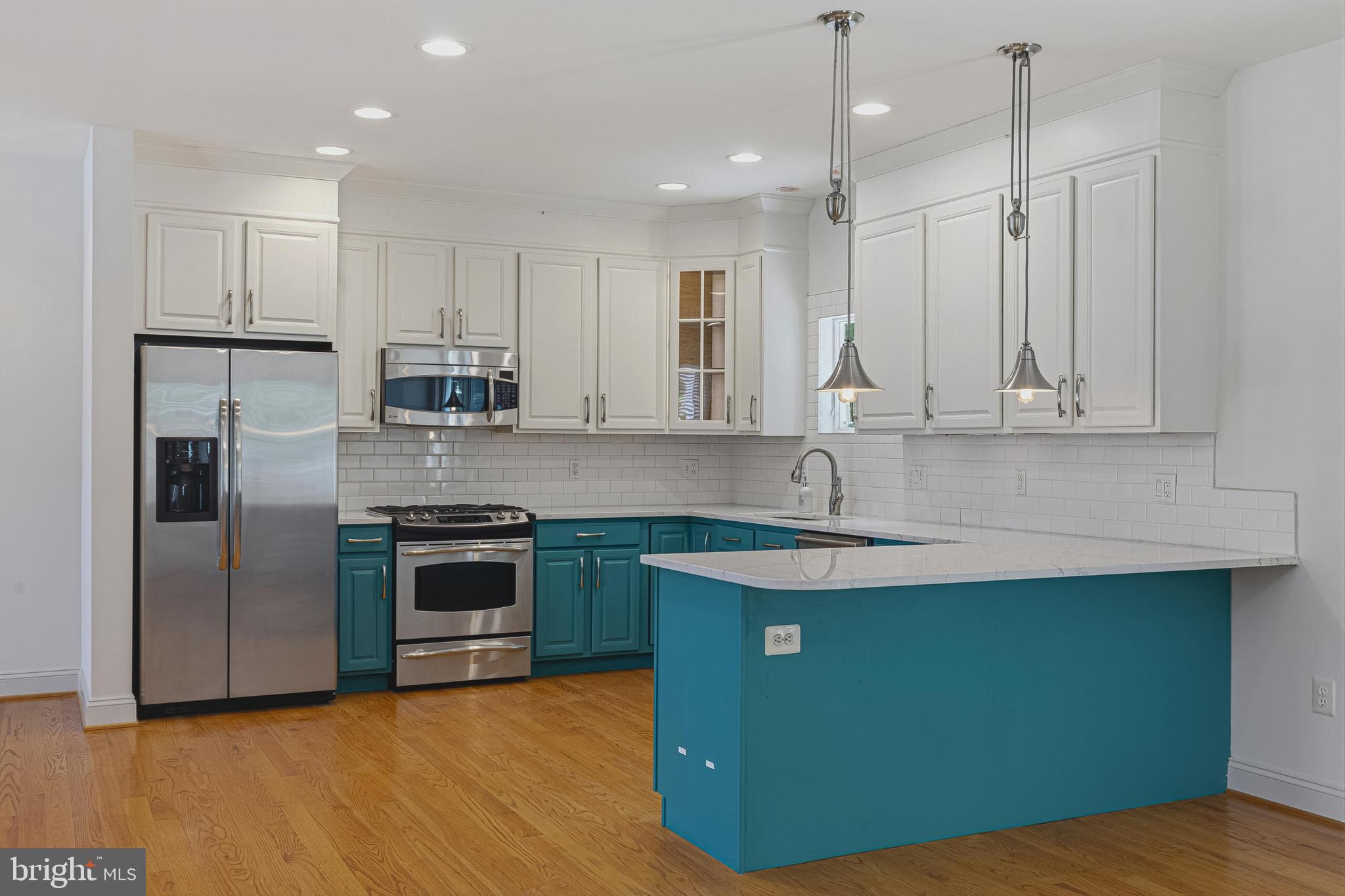 GALESVILLE ESTATES - Residential