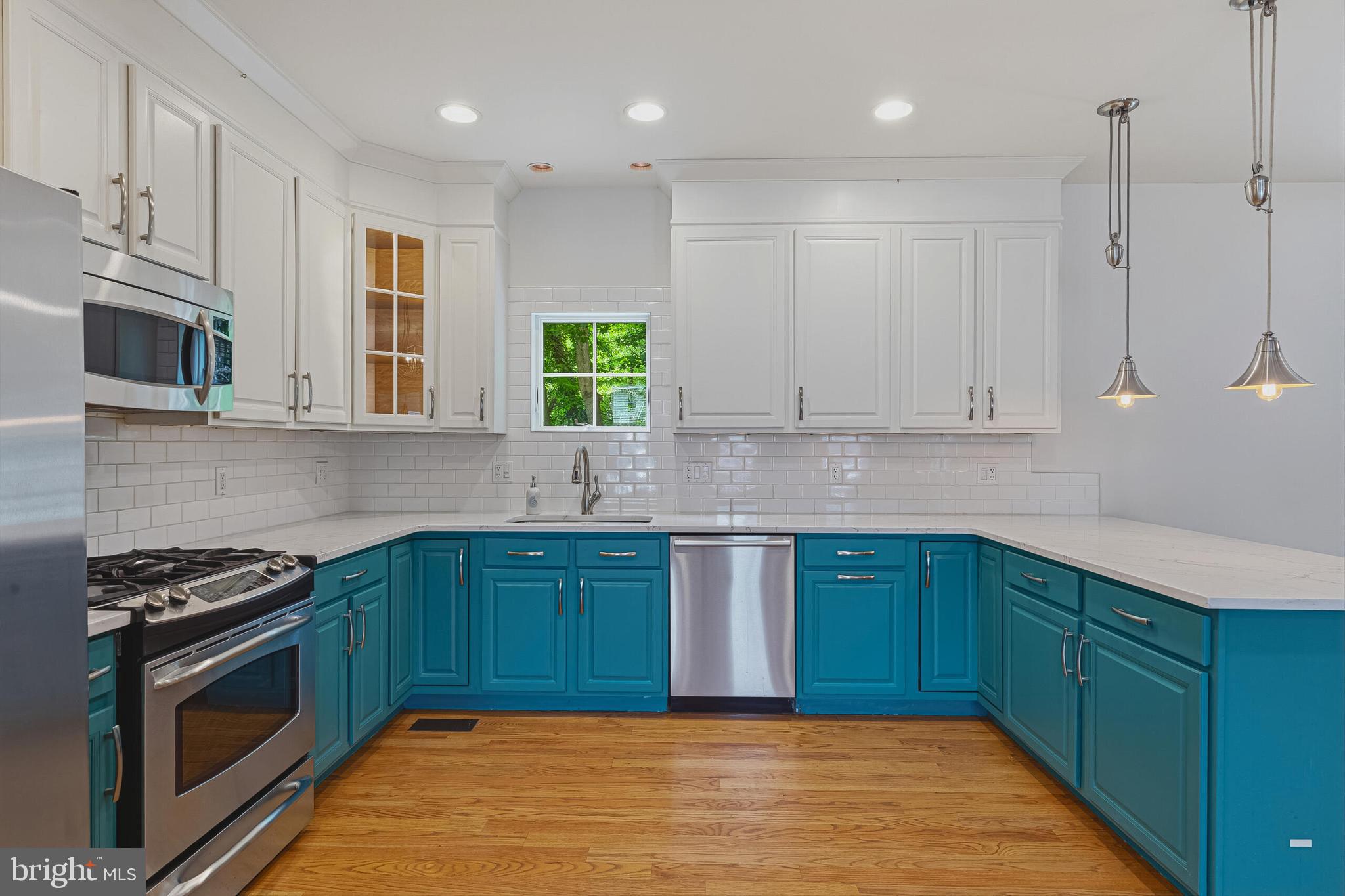 GALESVILLE ESTATES - Residential