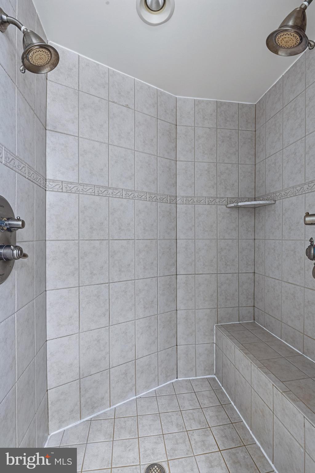 GALESVILLE ESTATES - Residential