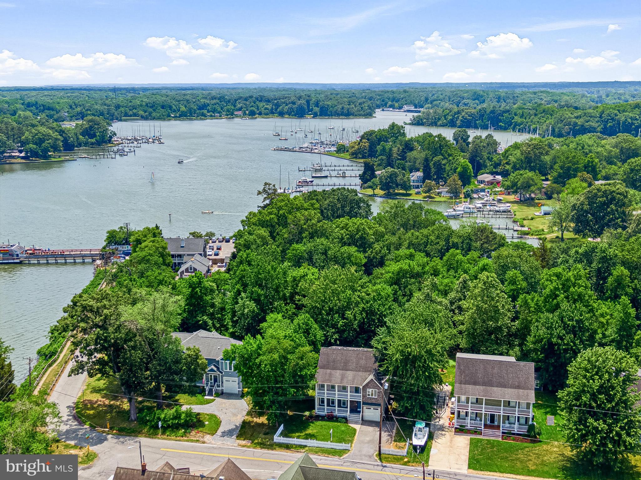 GALESVILLE ESTATES - Residential
