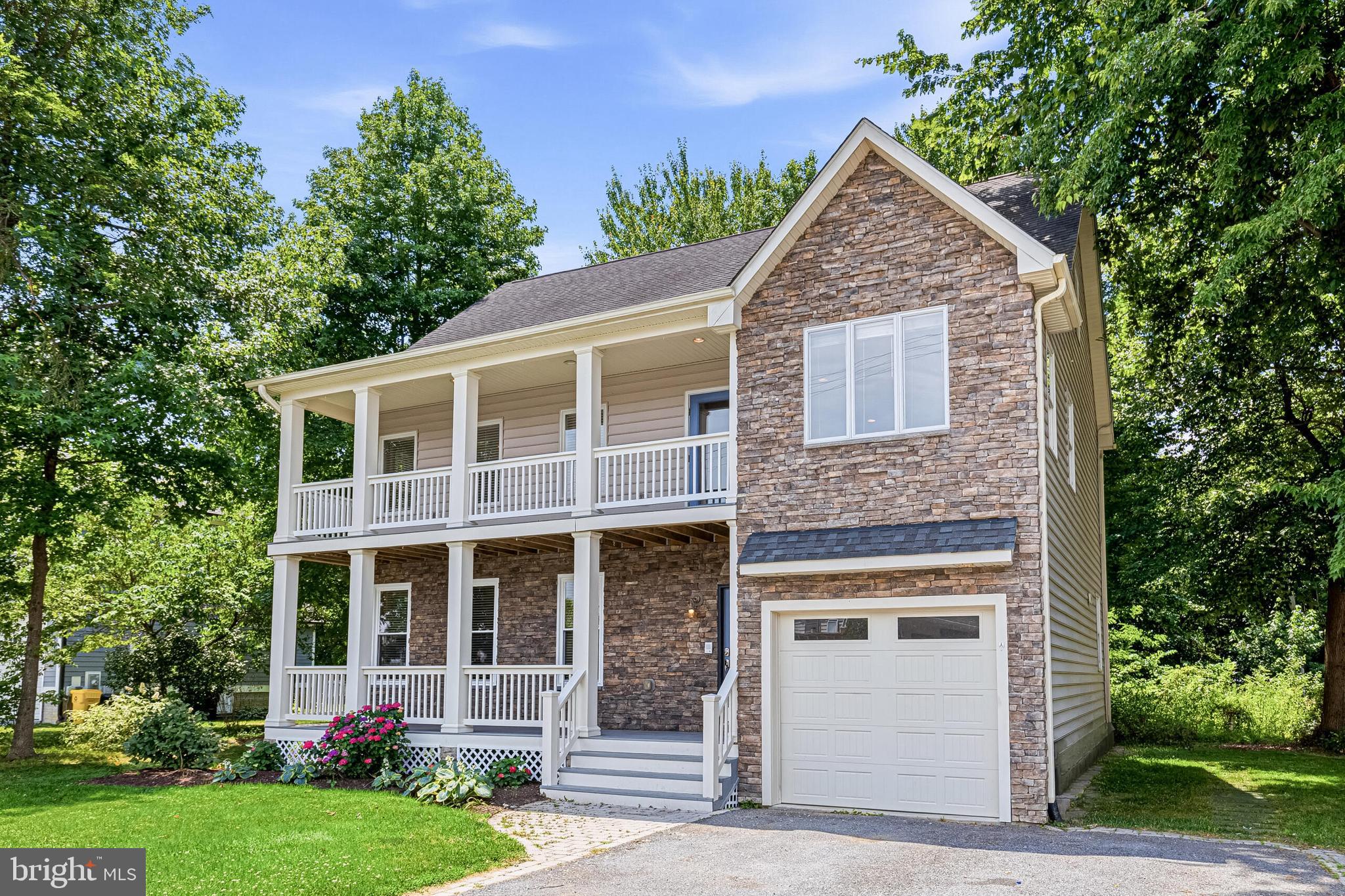 GALESVILLE ESTATES - Residential