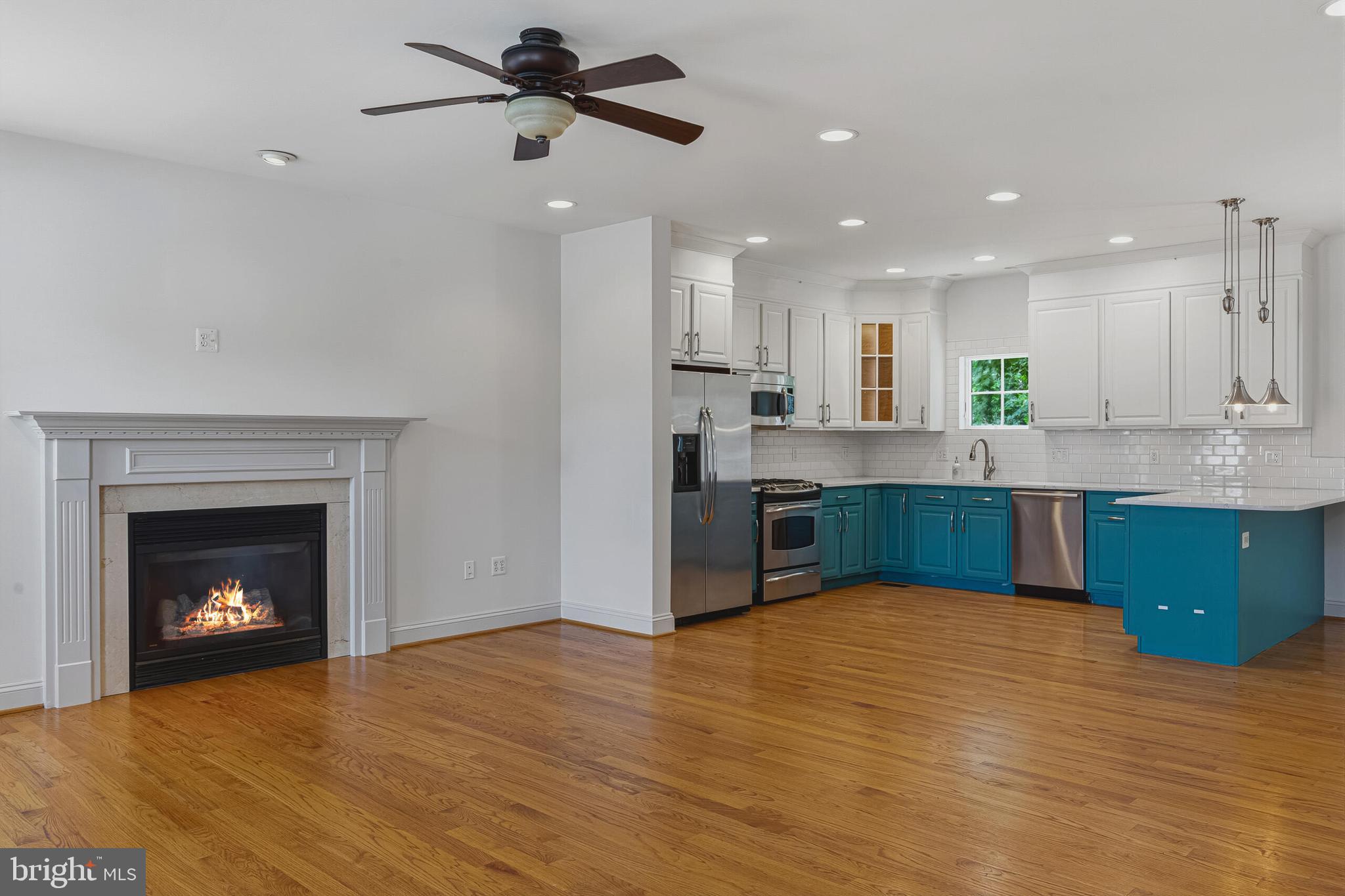 GALESVILLE ESTATES - Residential