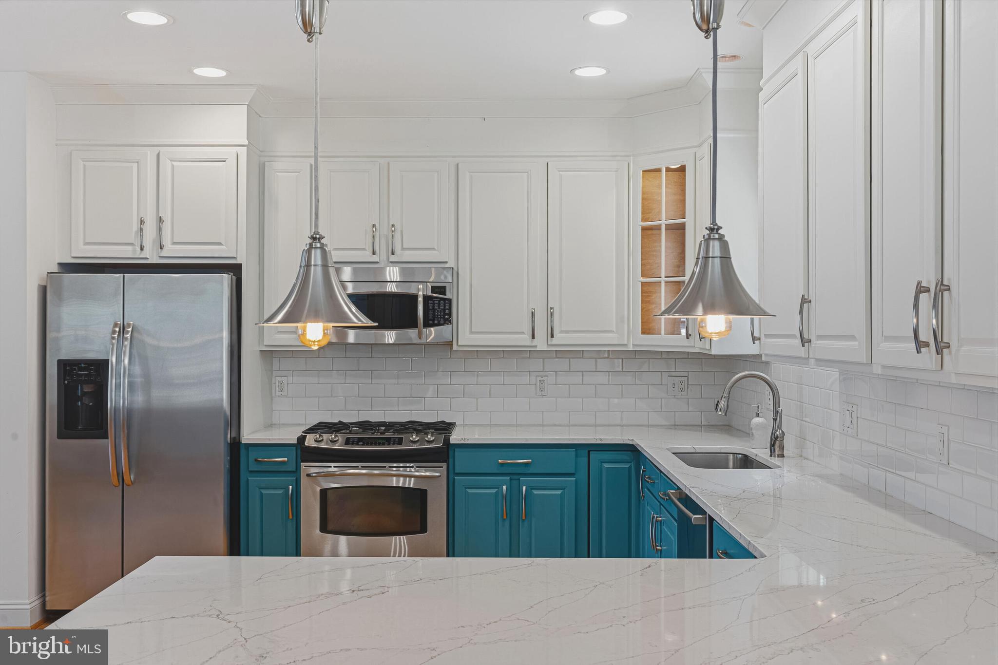 GALESVILLE ESTATES - Residential