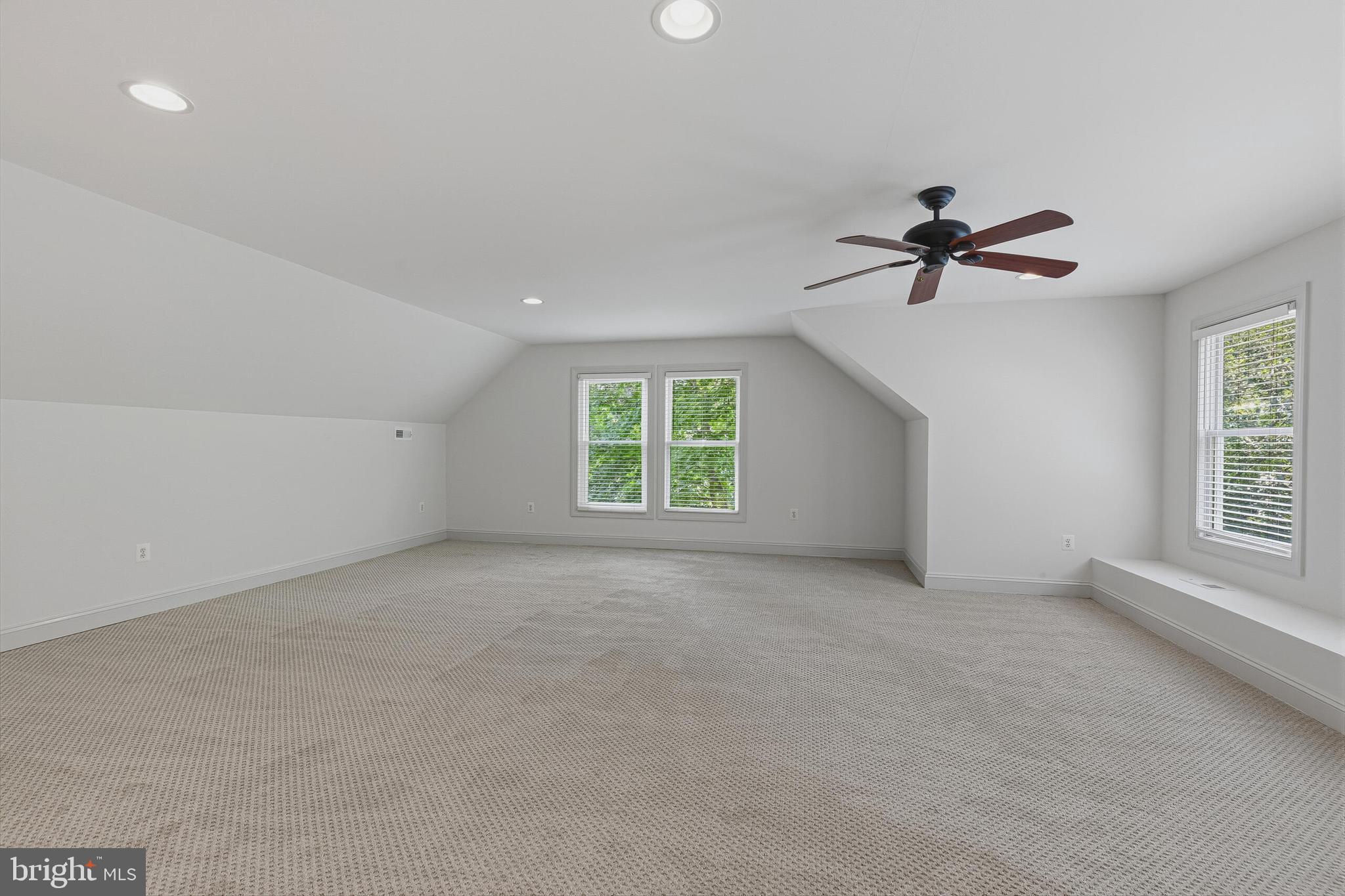 GALESVILLE ESTATES - Residential