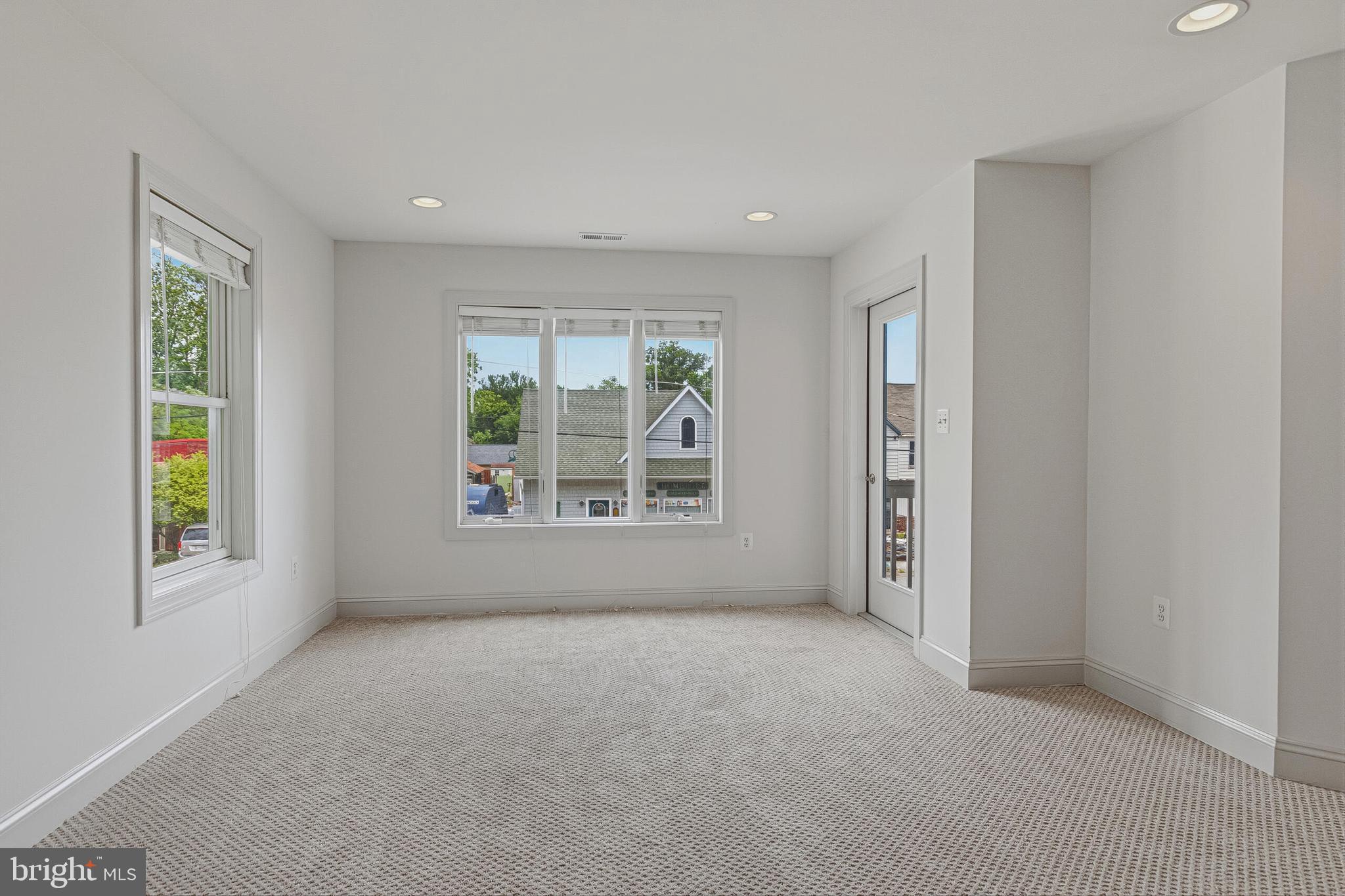 GALESVILLE ESTATES - Residential