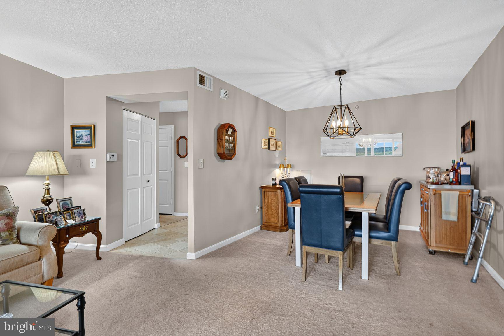 LANSDOWNE WOODS - Residential