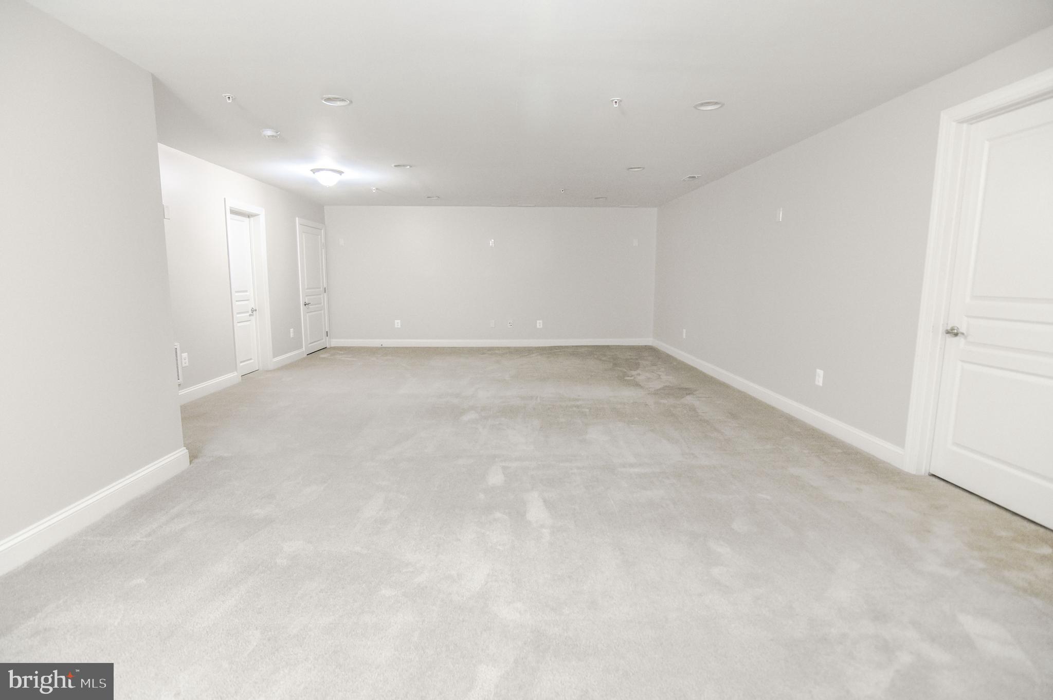 PEMBROOKE PHASE 2 - Residential Lease