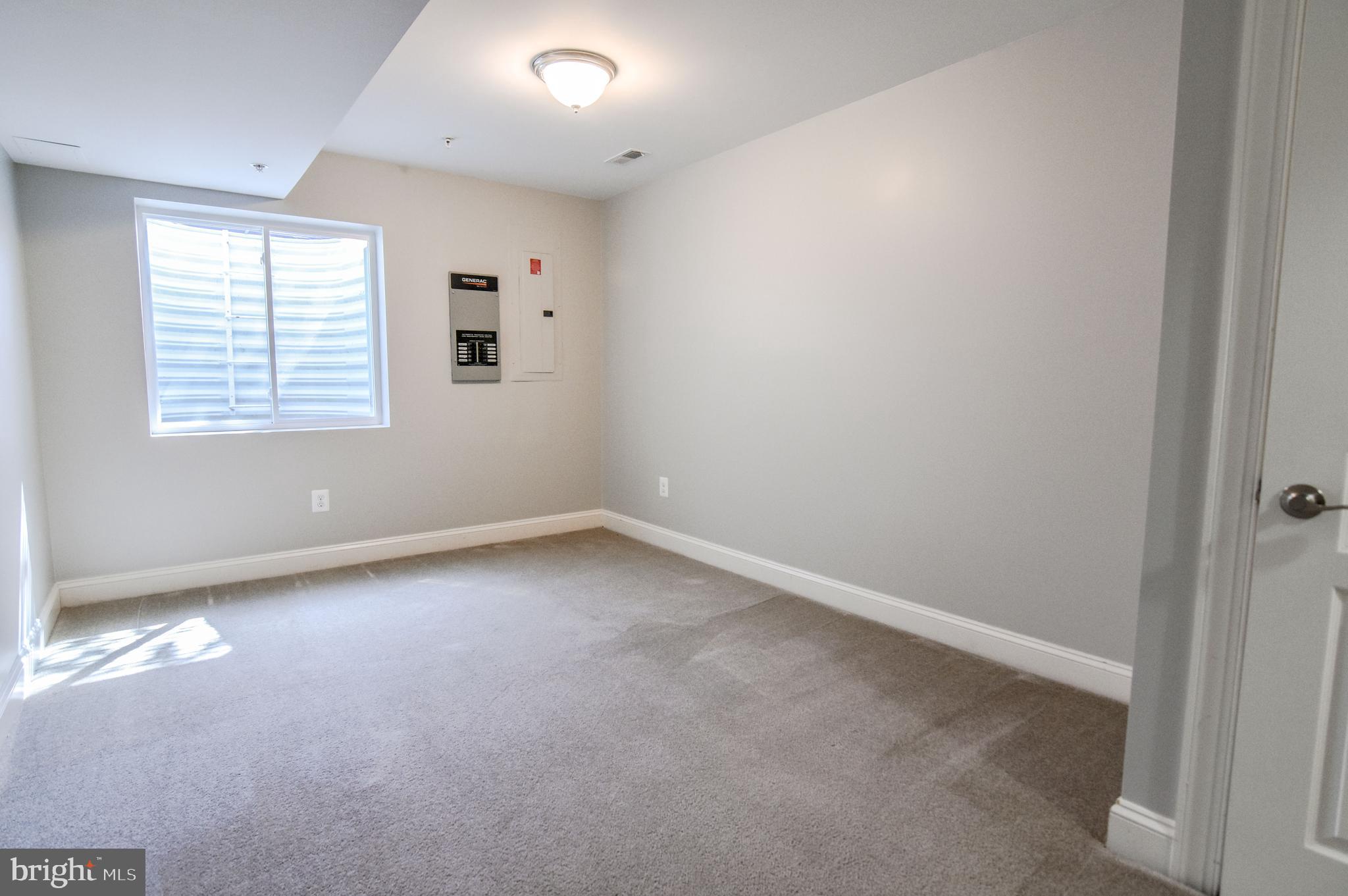 PEMBROOKE PHASE 2 - Residential Lease