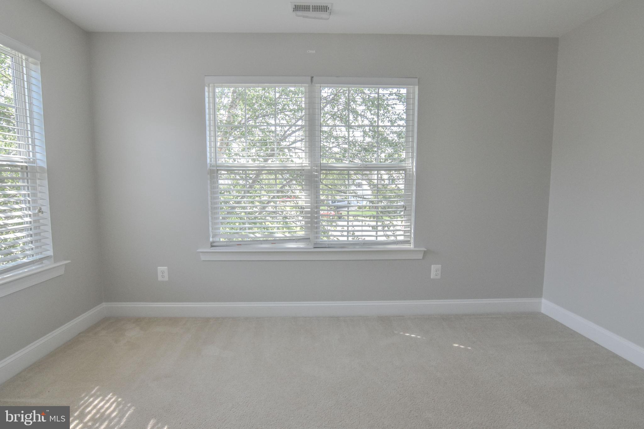 PEMBROOKE PHASE 2 - Residential Lease