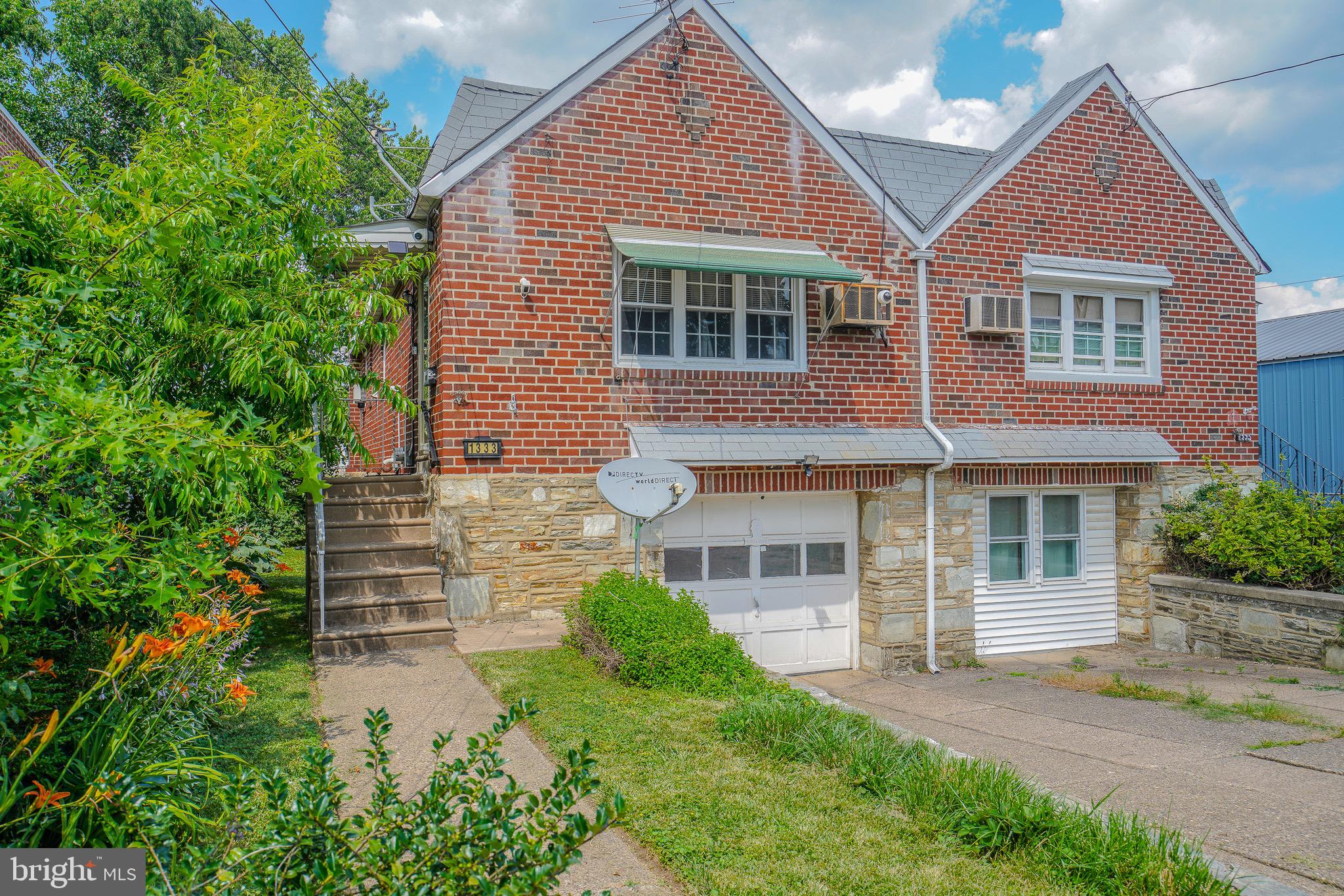 FOX CHASE - Residential