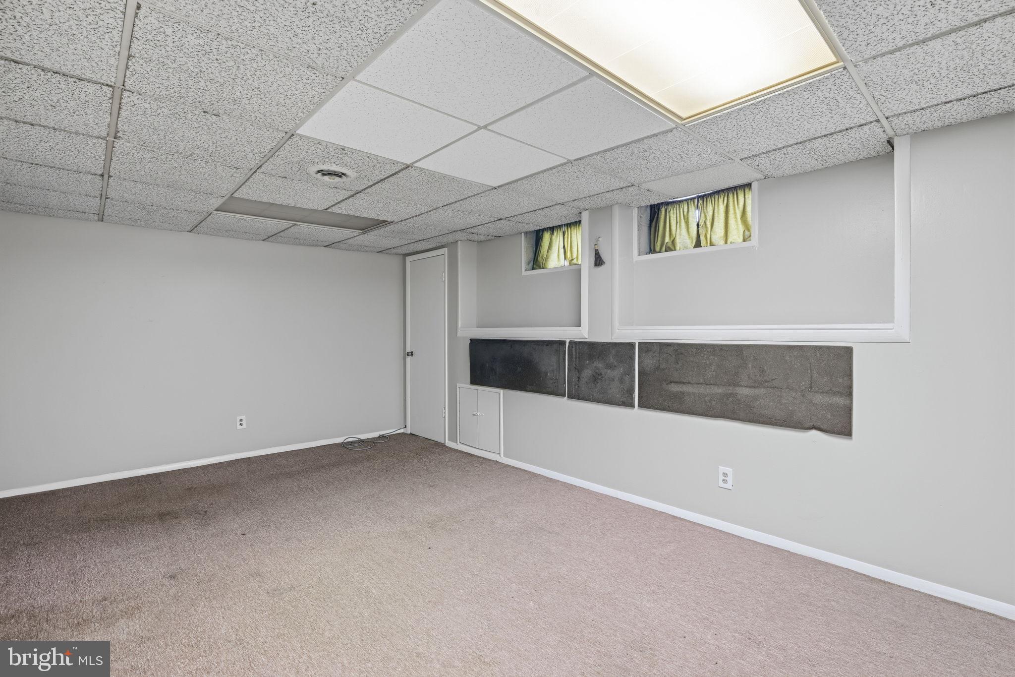 HARFORD SQUARE - Residential