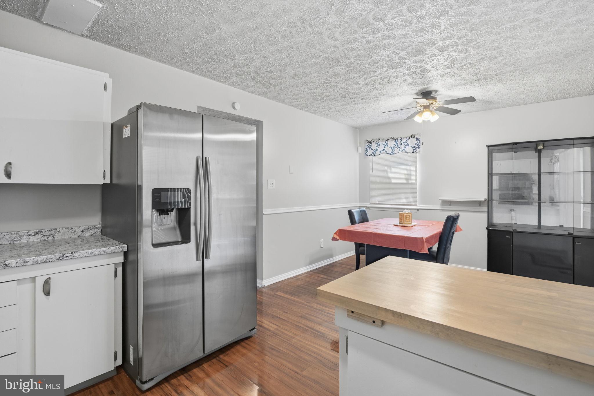 HARFORD SQUARE - Residential