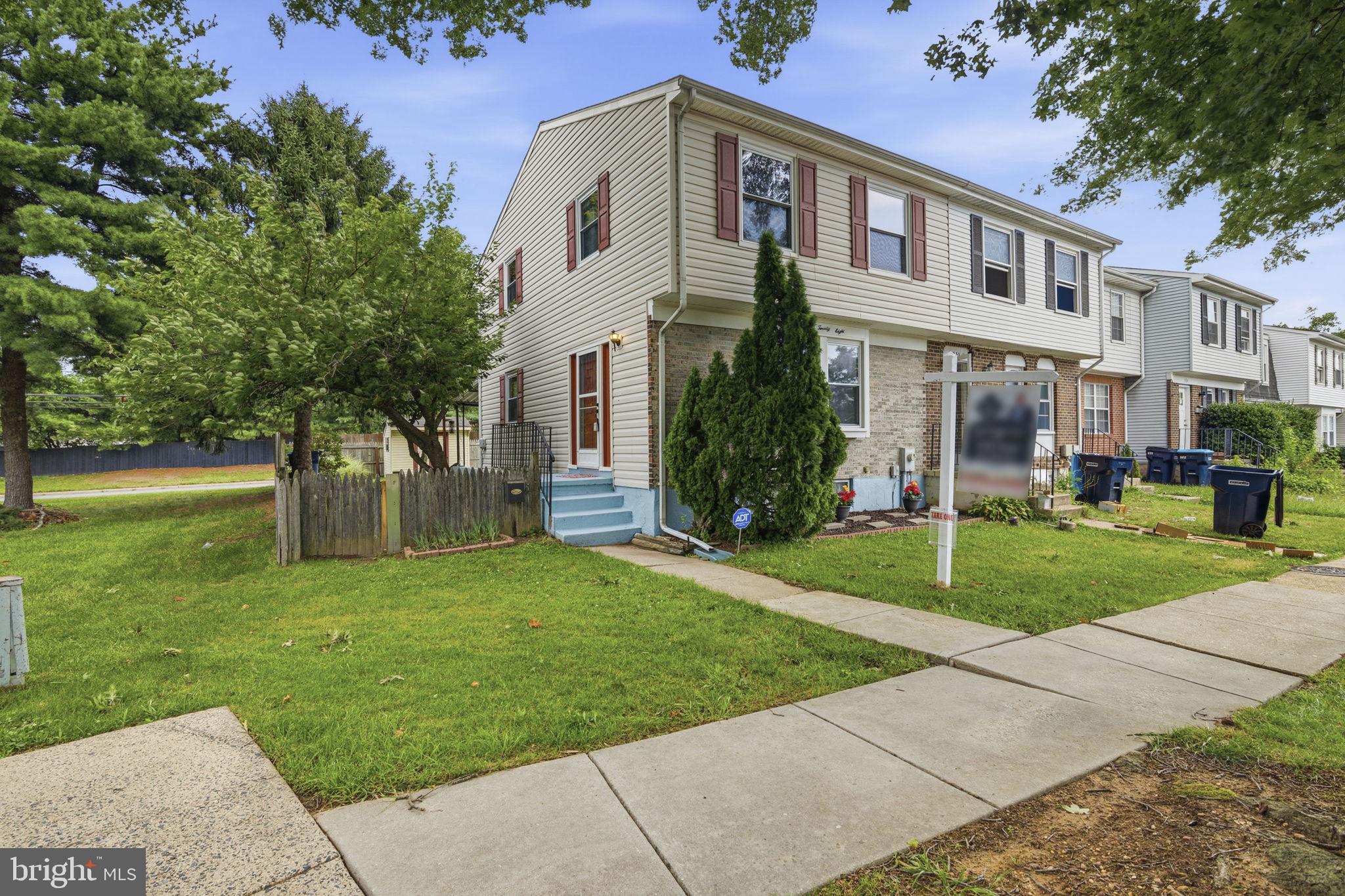 HARFORD SQUARE - Residential