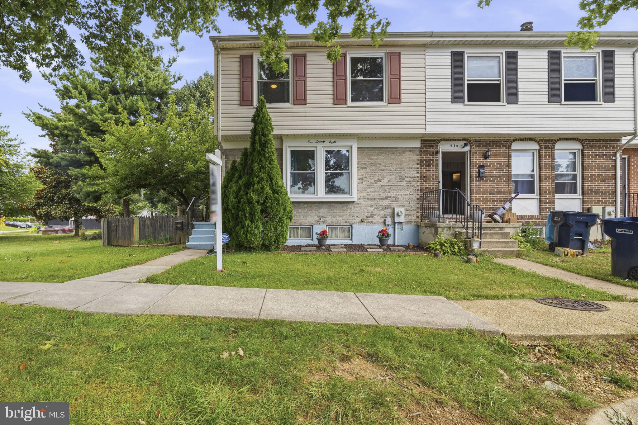HARFORD SQUARE - Residential