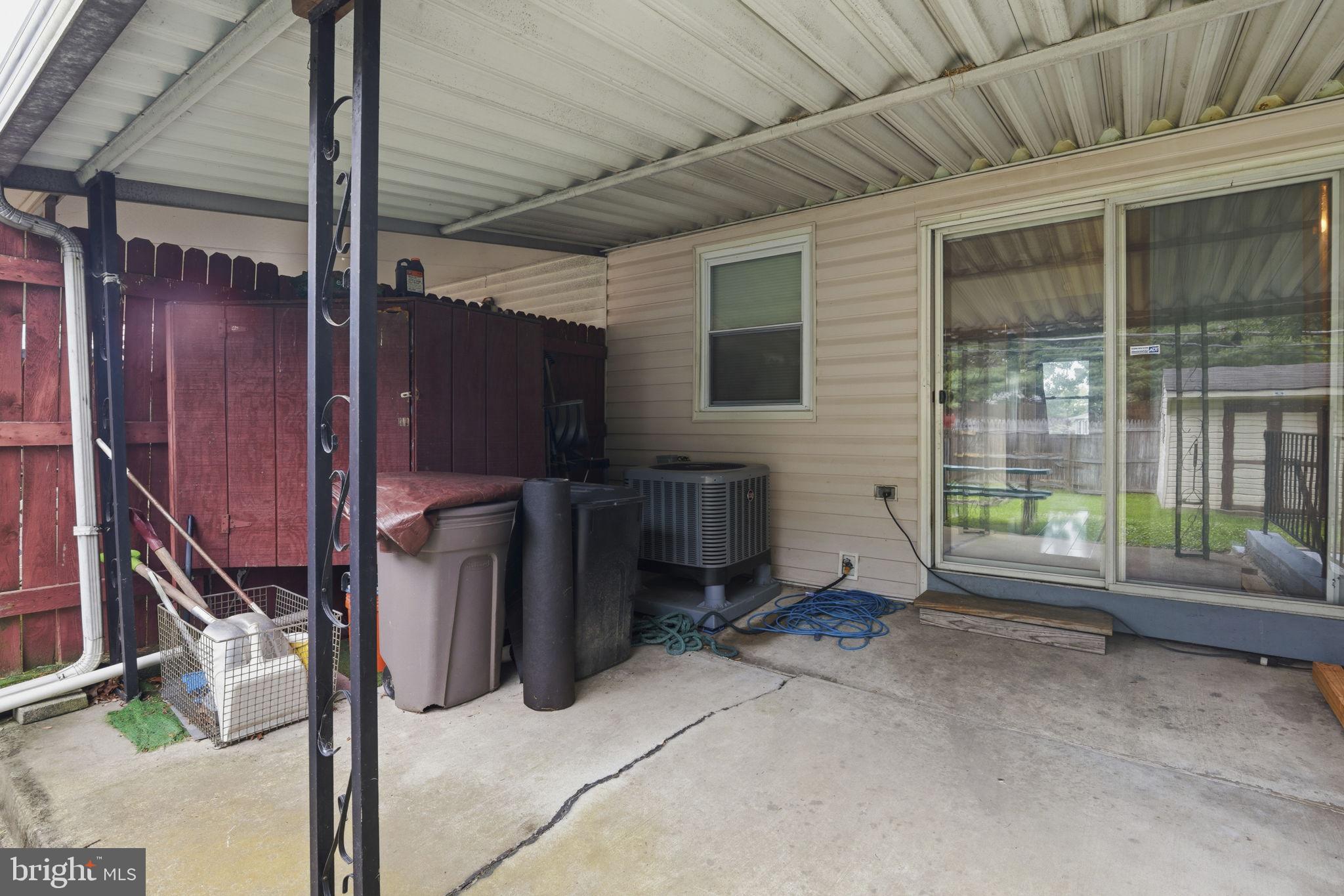 HARFORD SQUARE - Residential