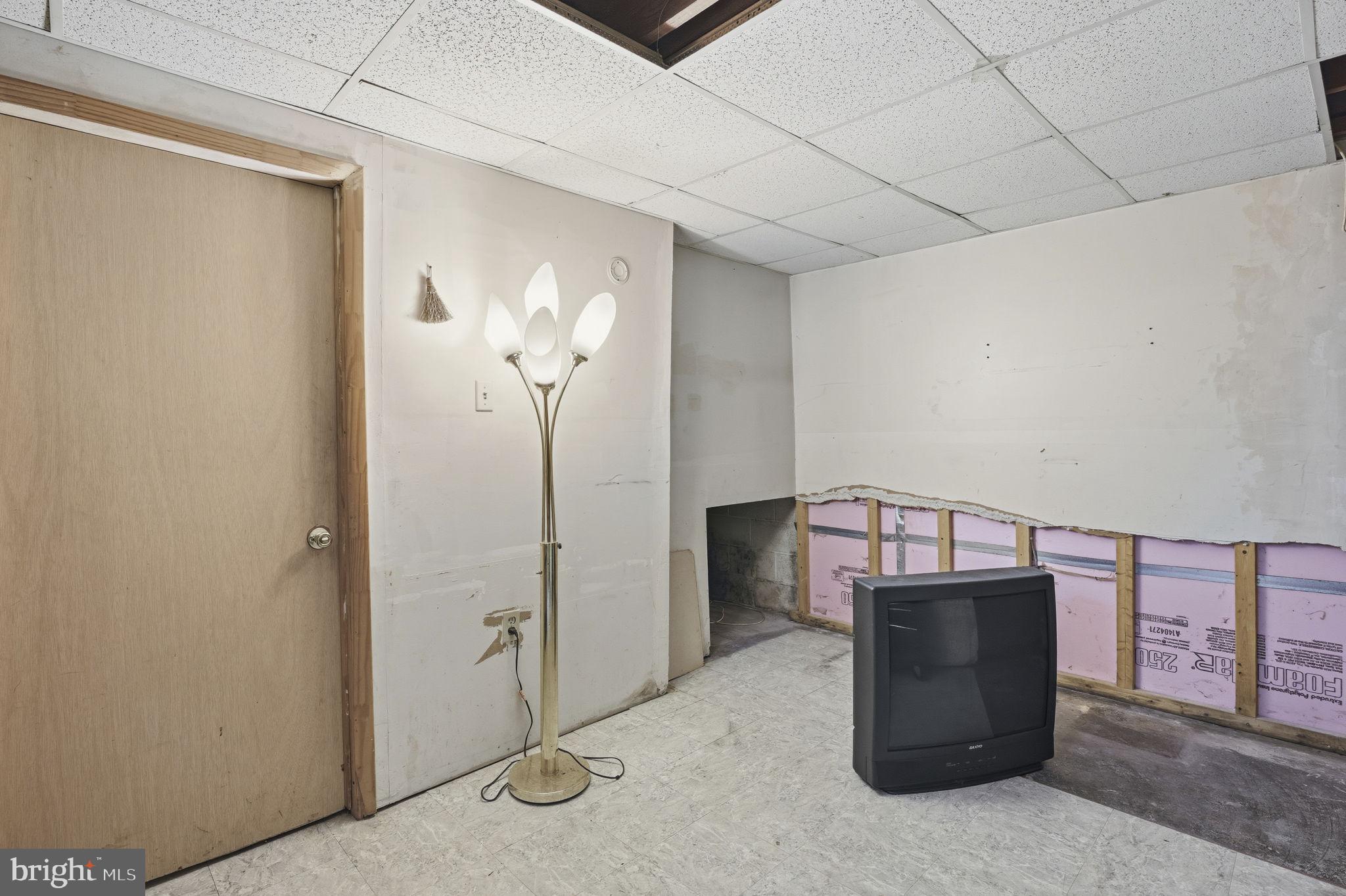 HARFORD SQUARE - Residential