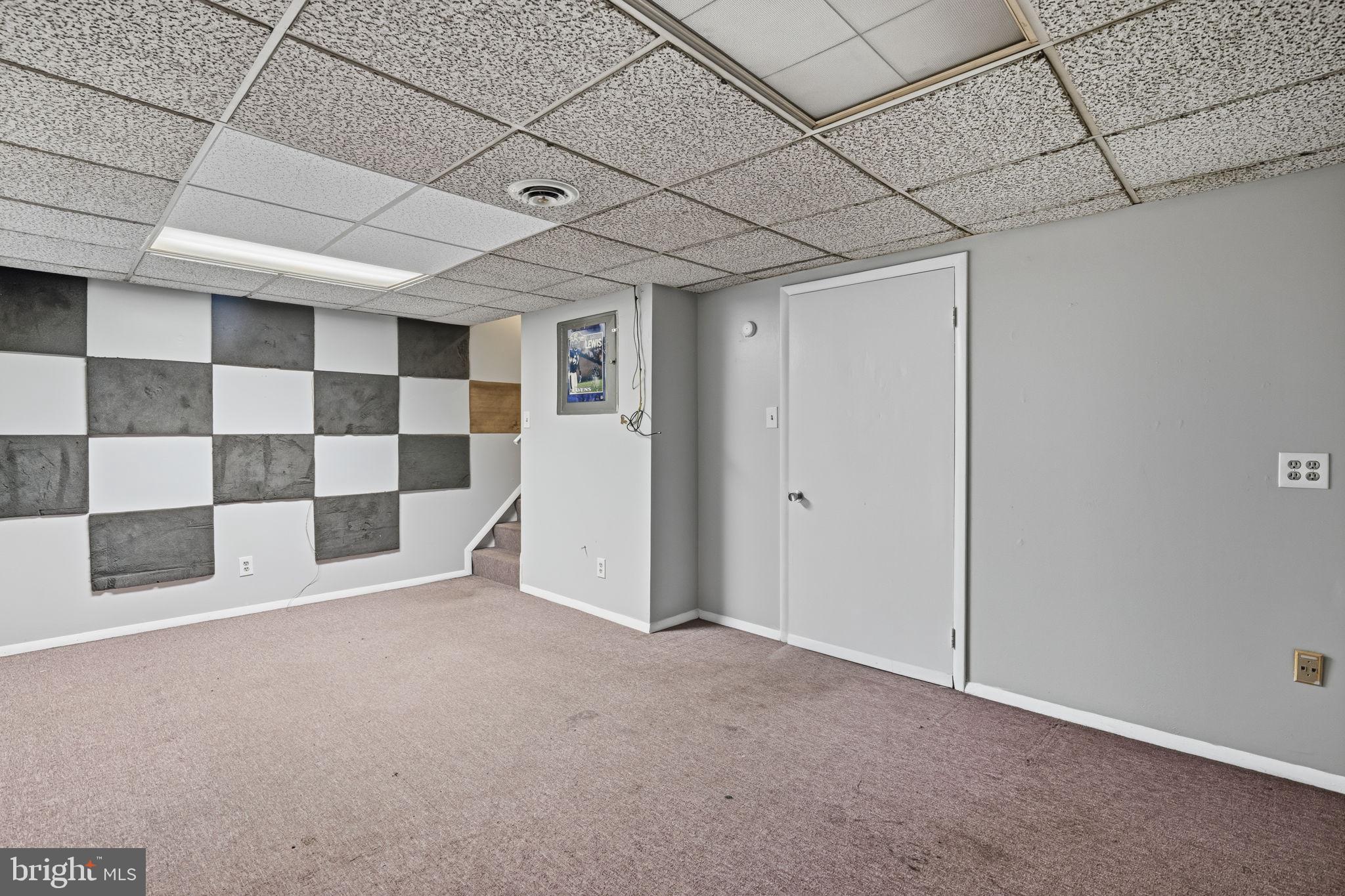 HARFORD SQUARE - Residential