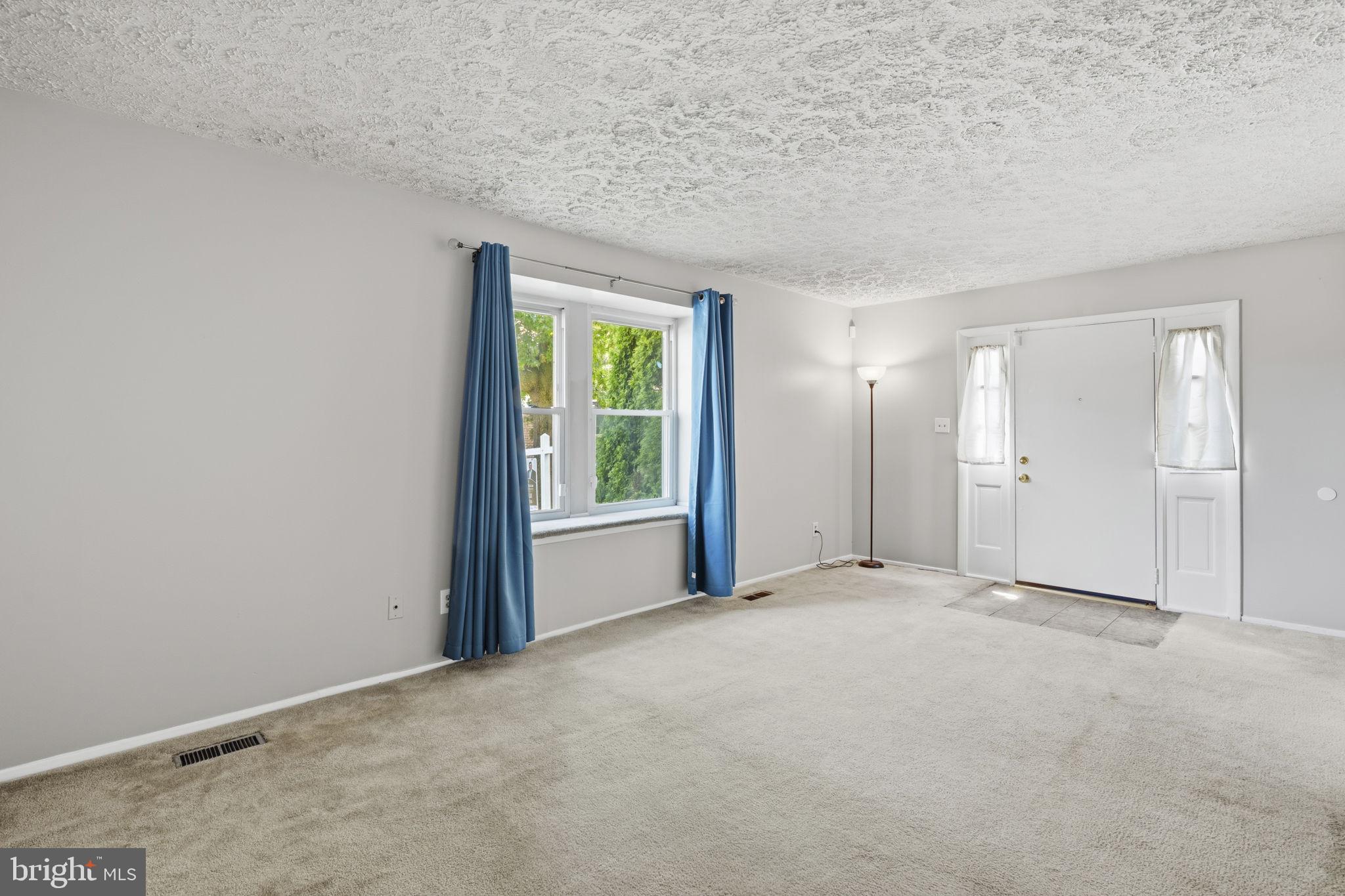 HARFORD SQUARE - Residential