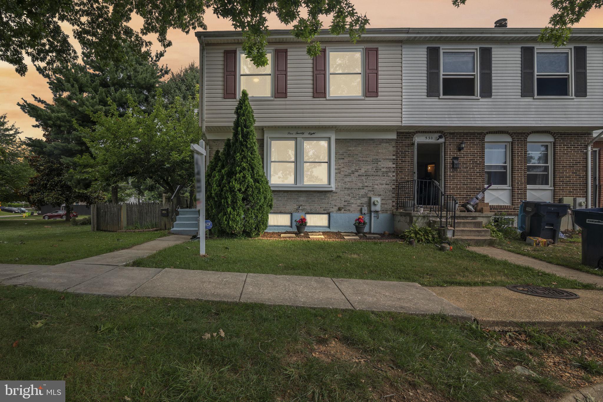 HARFORD SQUARE - Residential