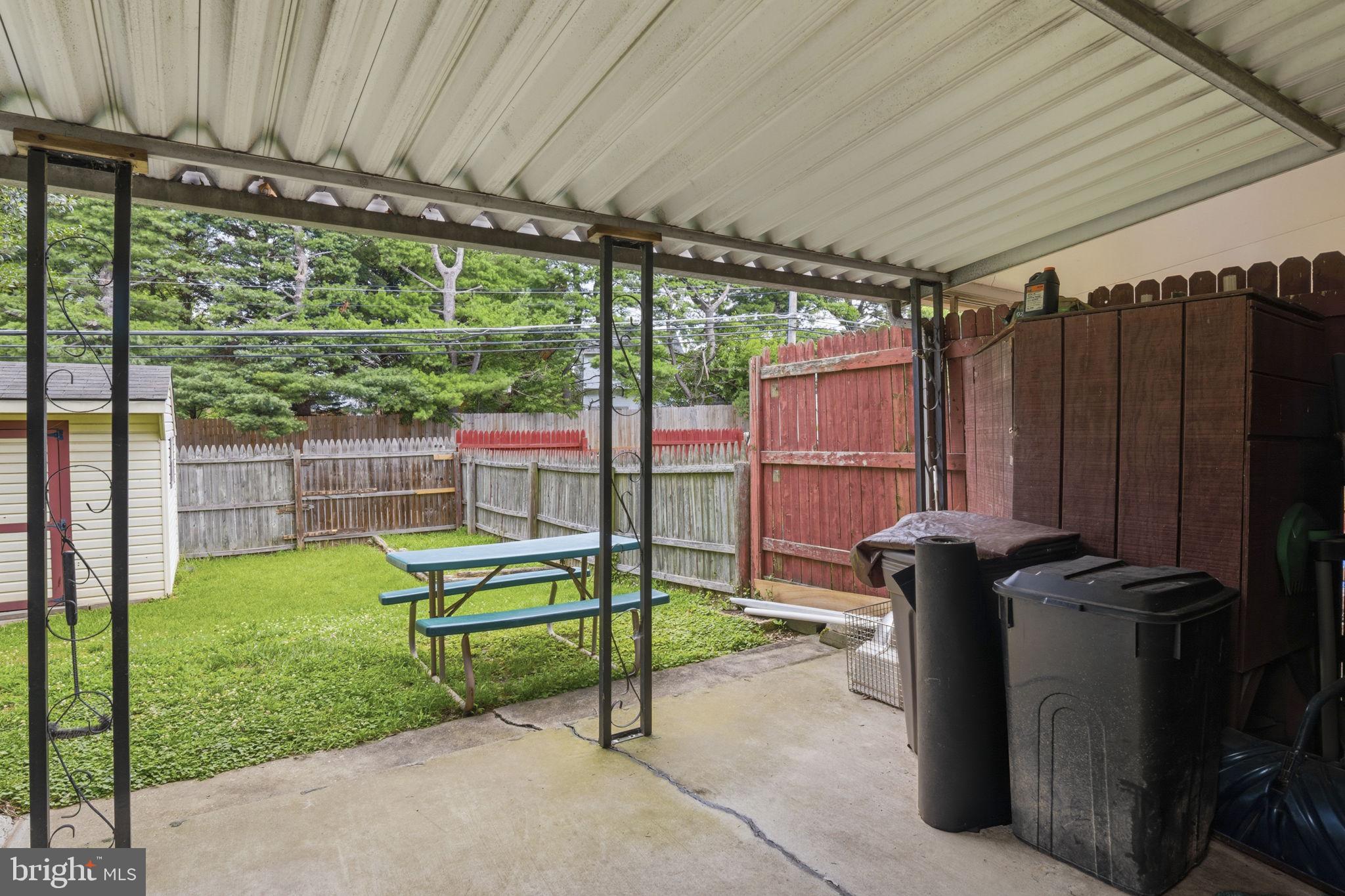 HARFORD SQUARE - Residential