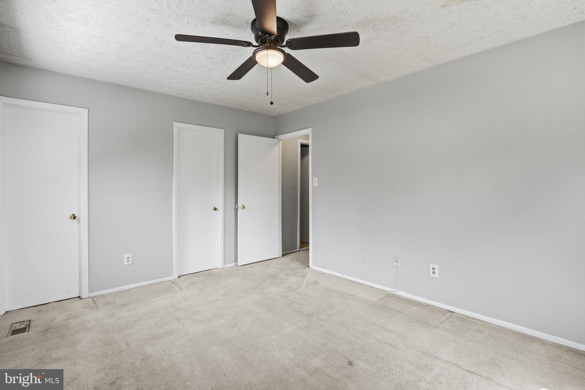 HARFORD SQUARE - Residential