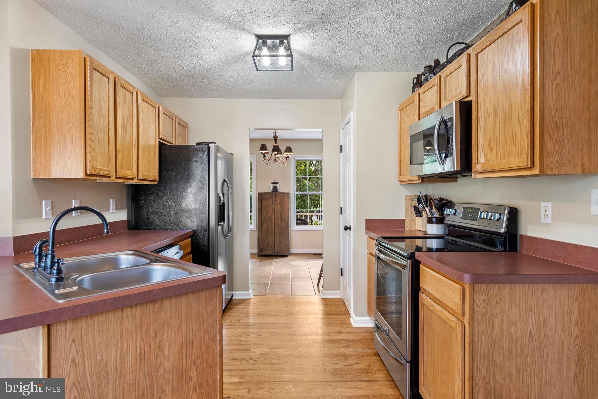PEBBLE RIDGE - Residential
