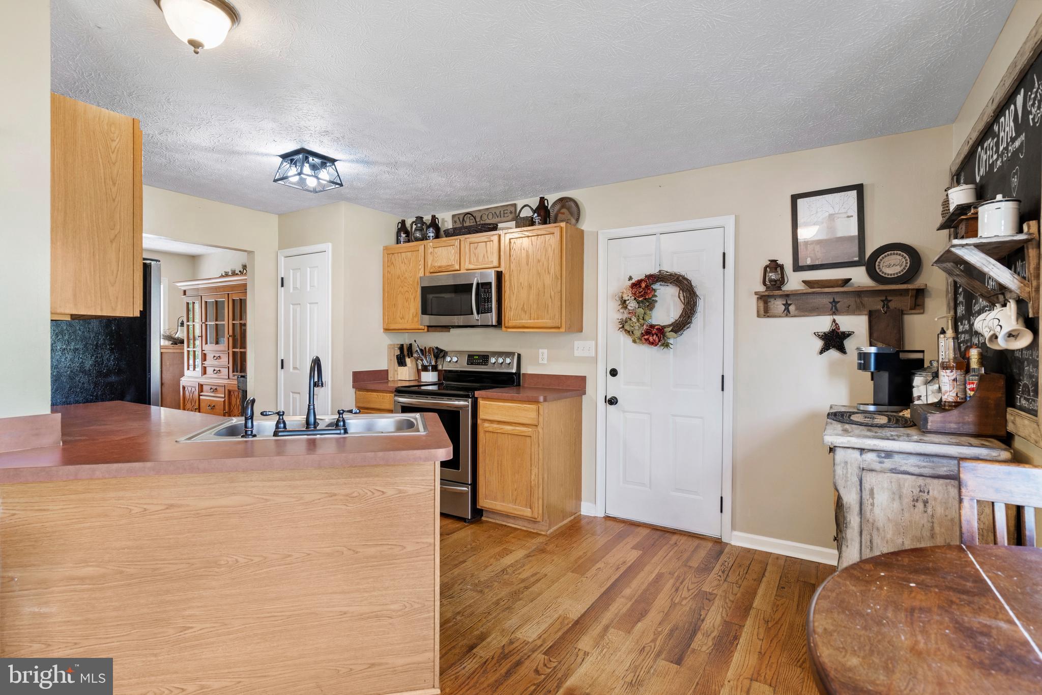 PEBBLE RIDGE - Residential