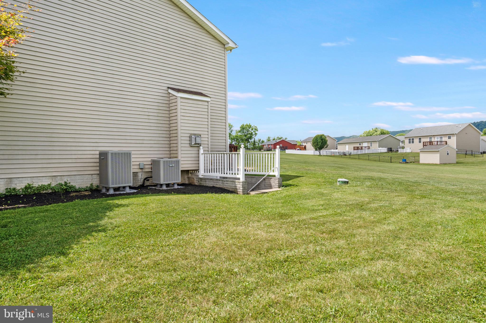 PEBBLE RIDGE - Residential