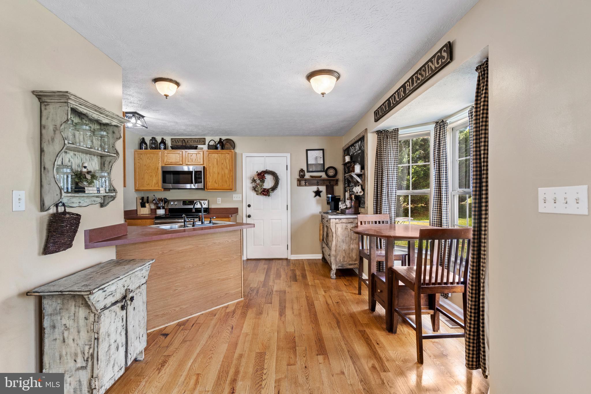 PEBBLE RIDGE - Residential
